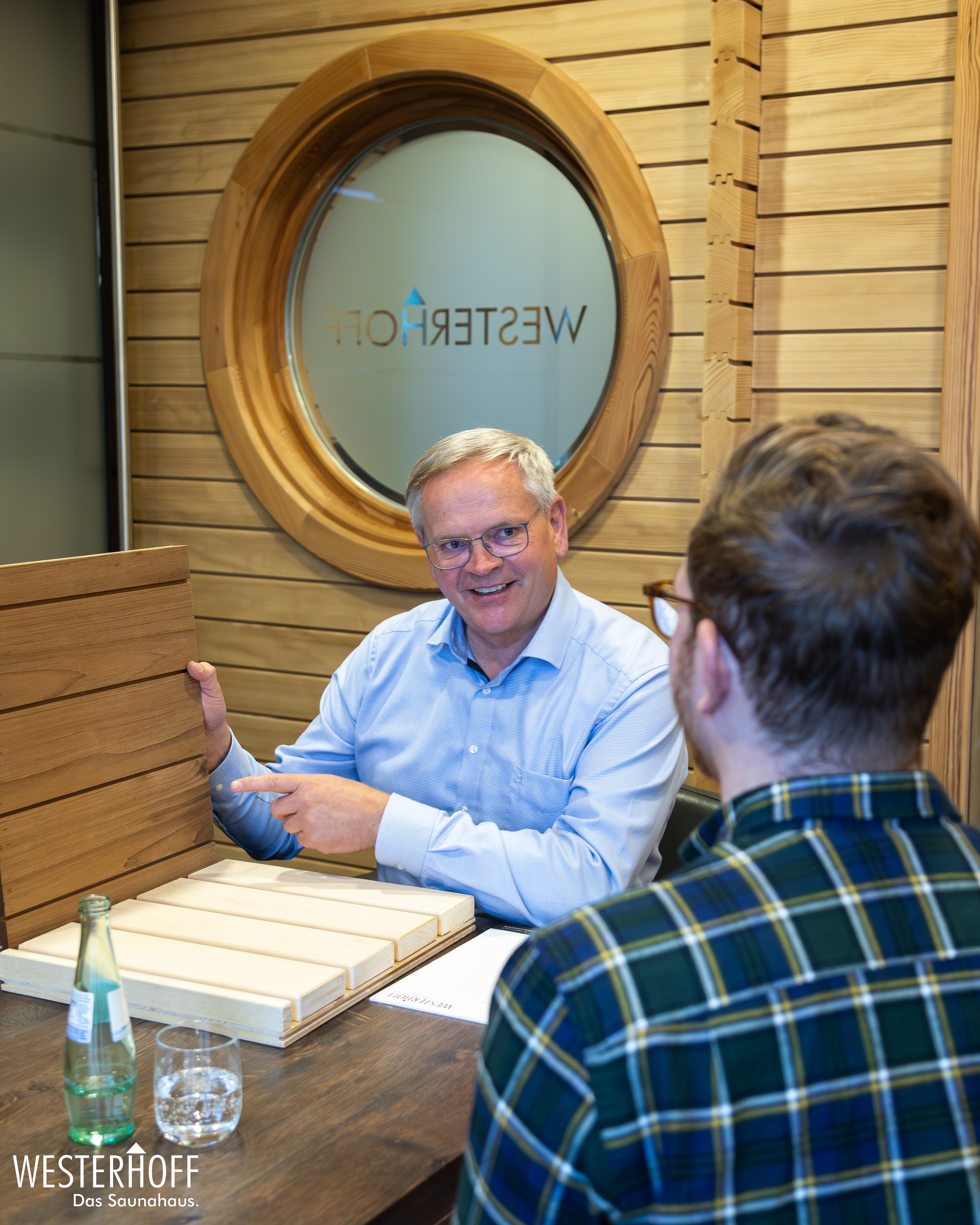 Ob 5 oder 50 Quadratmeter – bevor wir mit der Aufplanung eines Saunahauses beginnen, ermitteln wir genau die Bedürfnisse und Wünsche des Kundens und klären die örtlichen Gegebenheiten, damit es sich später harmonisch in den Wellness-Garten integriert, betont Ansgar Westerhoff. Foto: © Westerhoff