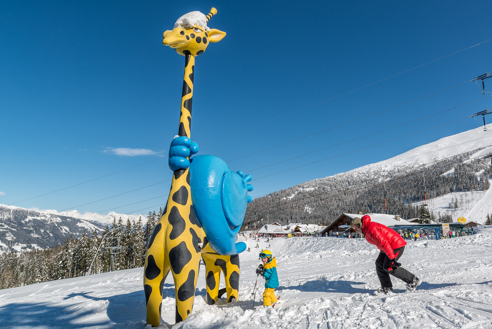 Die Katschis Kinderwelt ist mit den zahlreichen sprechenden Figuren ein Highlight für jeden kleinen Skifahrer. Foto: Tourismusregion Katschberg-Rennweg © Fritz Breidenbach