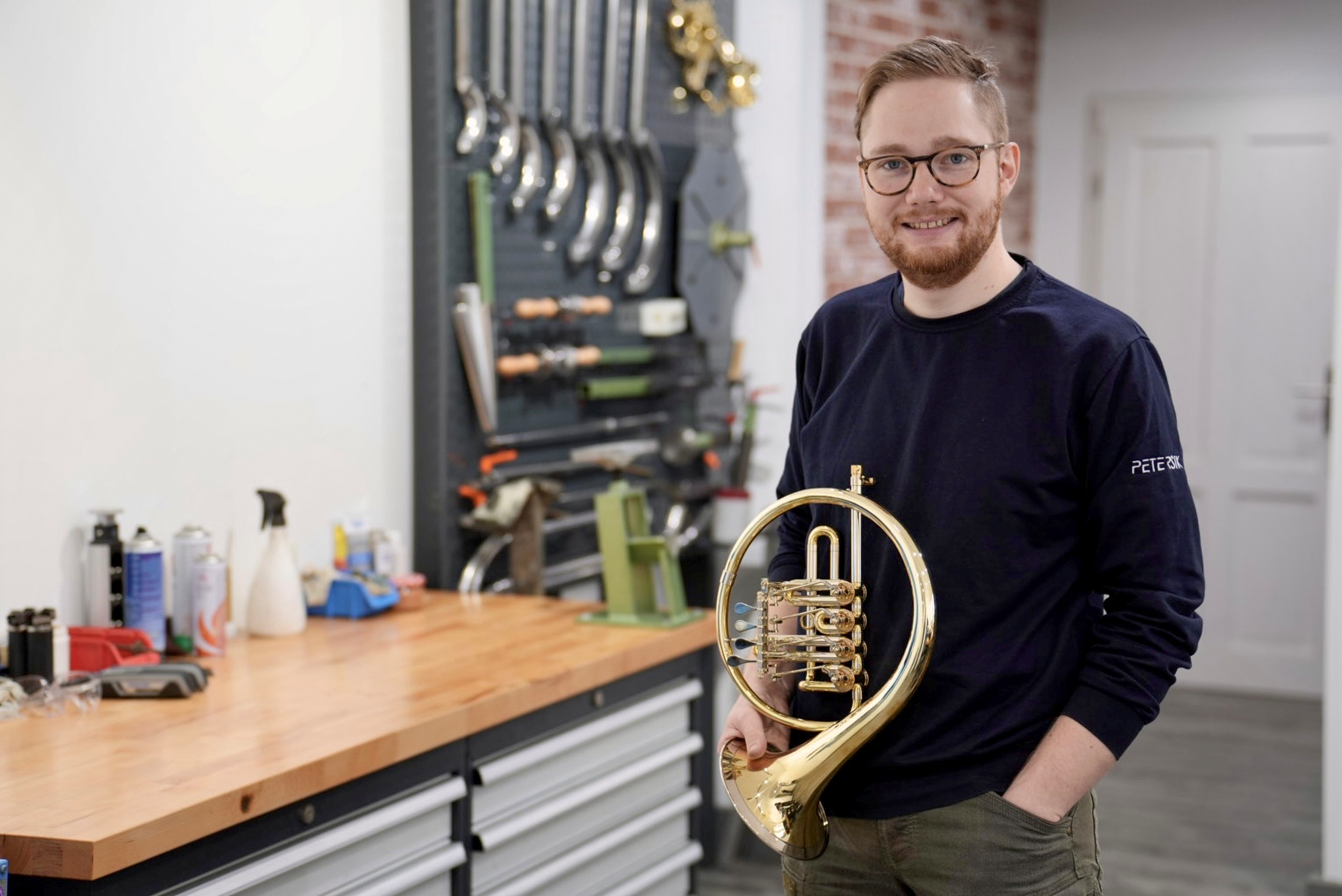 Vertreten mit 23 weiteren Landessiegern ­Brandenburg bei den German Craft Skills: Metallblasinstrumentenmacher Lars Dietrich.  Foto: © Privat