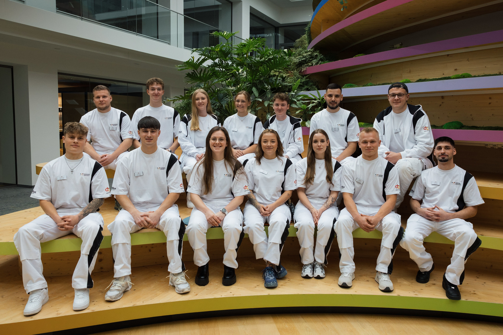 Alle Teilnehmer der Deutschen Meisterschaft 2025 im Maler- und Lackiererhandwerk Foto: © BV Farbe