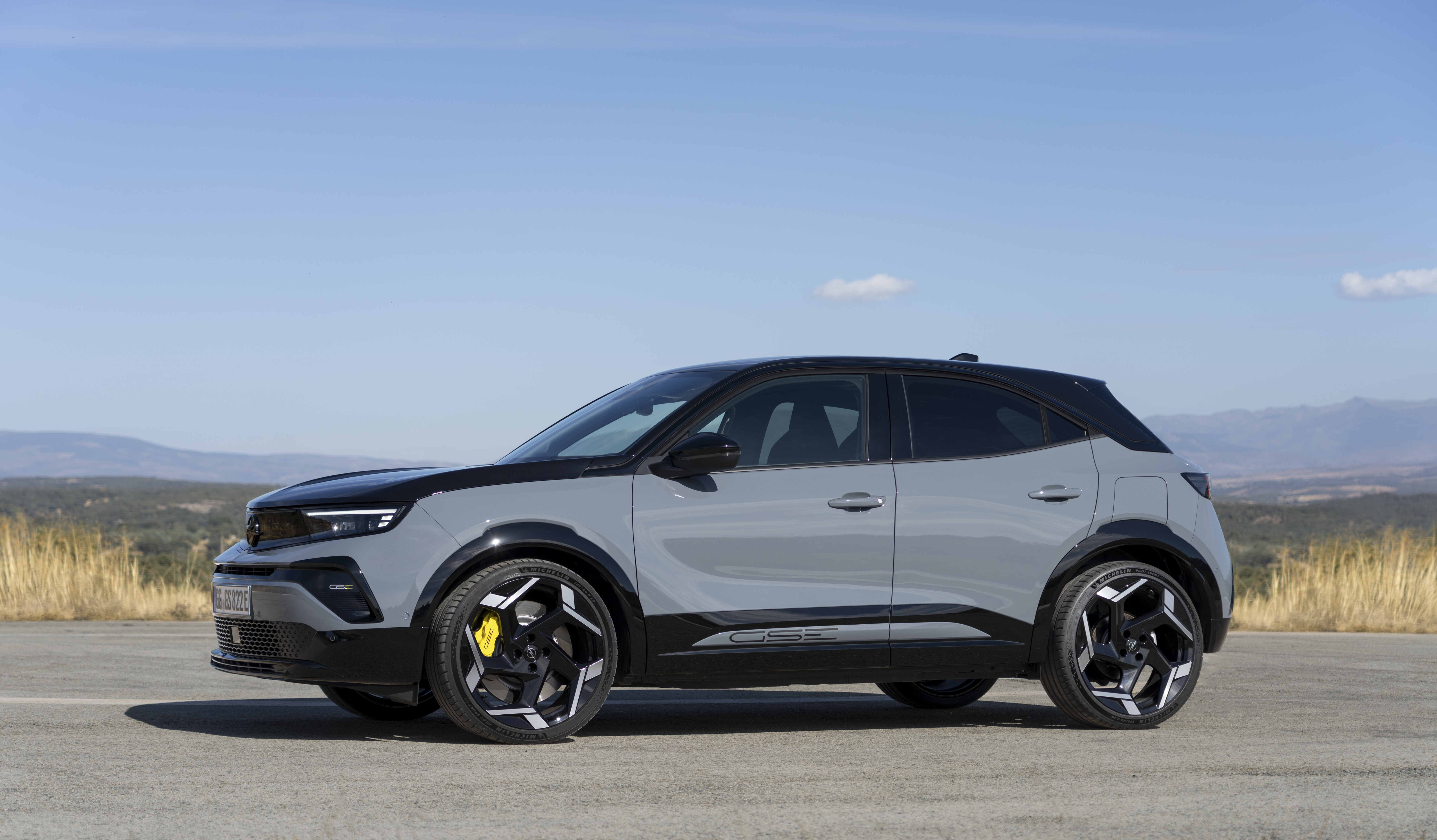 Sportliche Optik inbegriffen: der Opel Mokka GSE Foto: © Opel