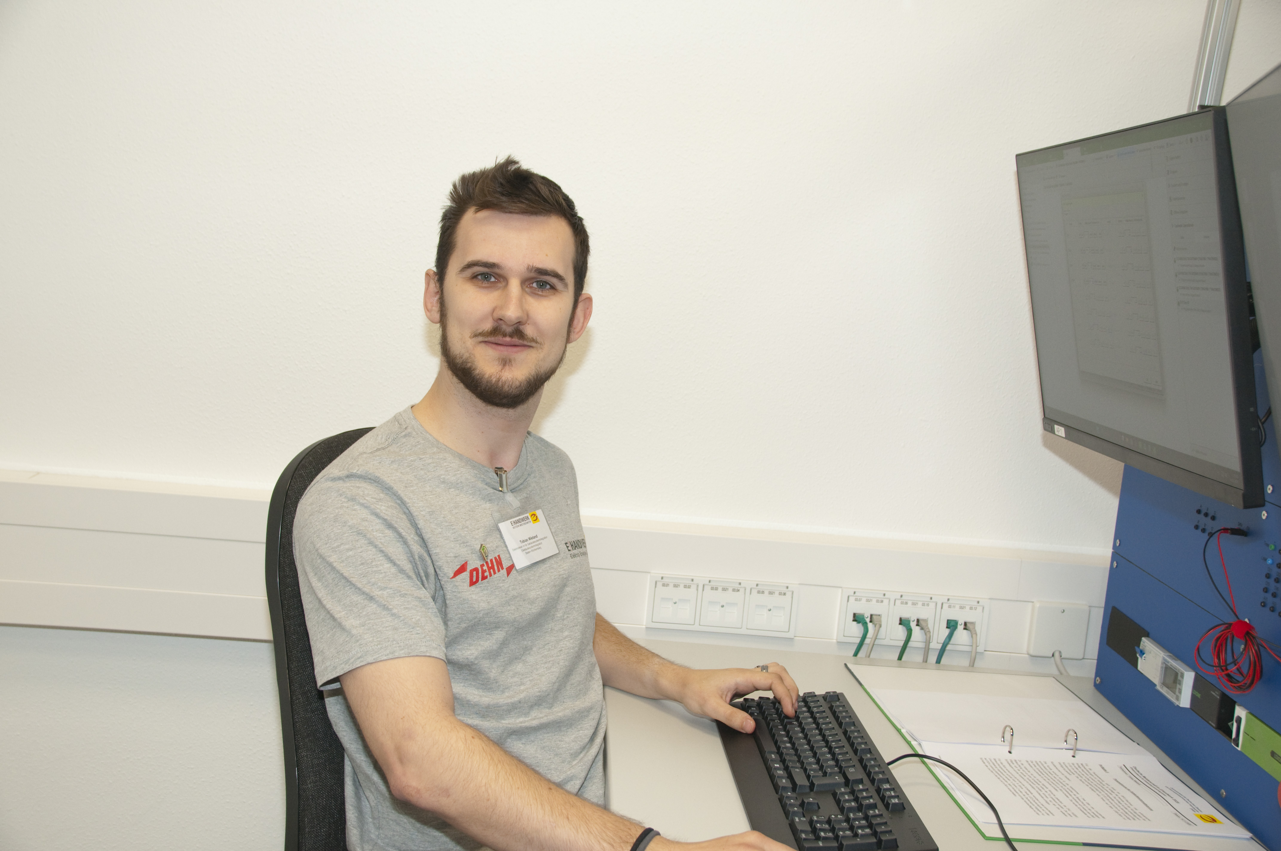 Erster Bundessieger der Gebäudesystemintegratoren: Tobias Wieland Foto: © ZVEH/Jessica Franke