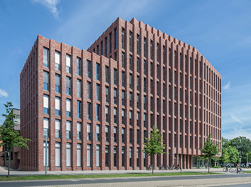 Ebenfalls auf dem Gebiet der Gebäudedämmung agierend ist Kingspan Insulation. Das Unternehmen entwickelt, produziert und vertreibt Hochleistungsdämmstoffe für die gesamte Gebäudehülle. Foto: © Kingspan Insulation