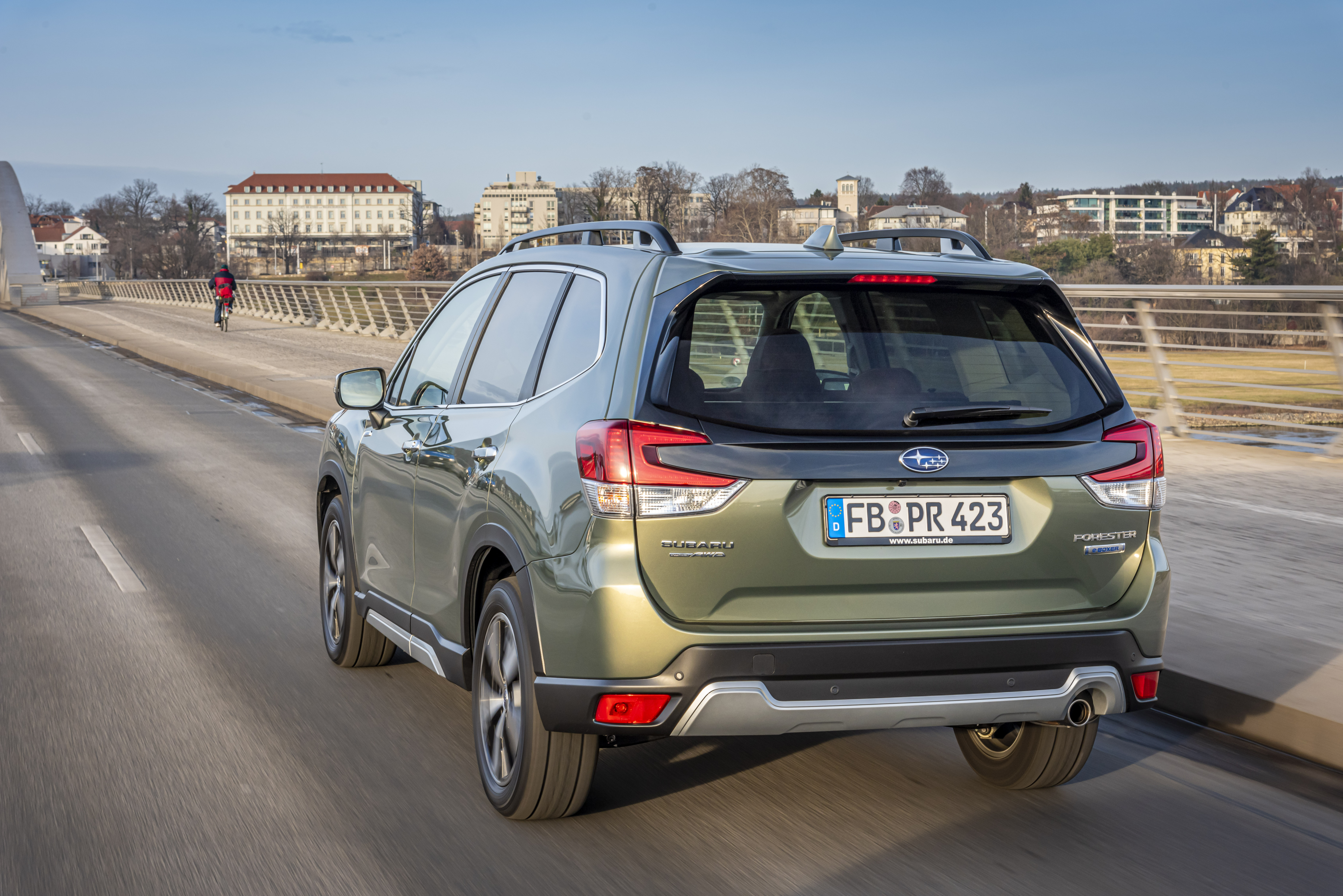 Der Hybrid-Subaru bietet einen guten Fahrkomfort und ist ein gemütlicher Cruiser. Foto: © Subaru