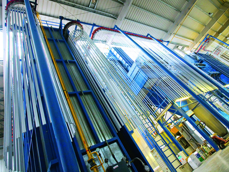 Die Verfügbarkeit eigener Produktionsanlagen von führenden europäischen Anbietern, Vollautomatisierung der Prozesse und sorgfältige Qualitätskontrolle auf allen Etappen ermöglichen beeindruckende Leistungen aller Produktionswerke. Foto: © Alutech