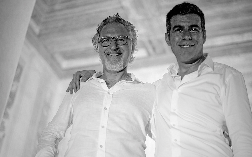 Maurizio Pontello (l.) und Luca Seminati: Zwei Fl&auml;chen k&ouml;nnten nie identisch sein &ndash; und sollten es auch nicht. Foto: © Ideal Work