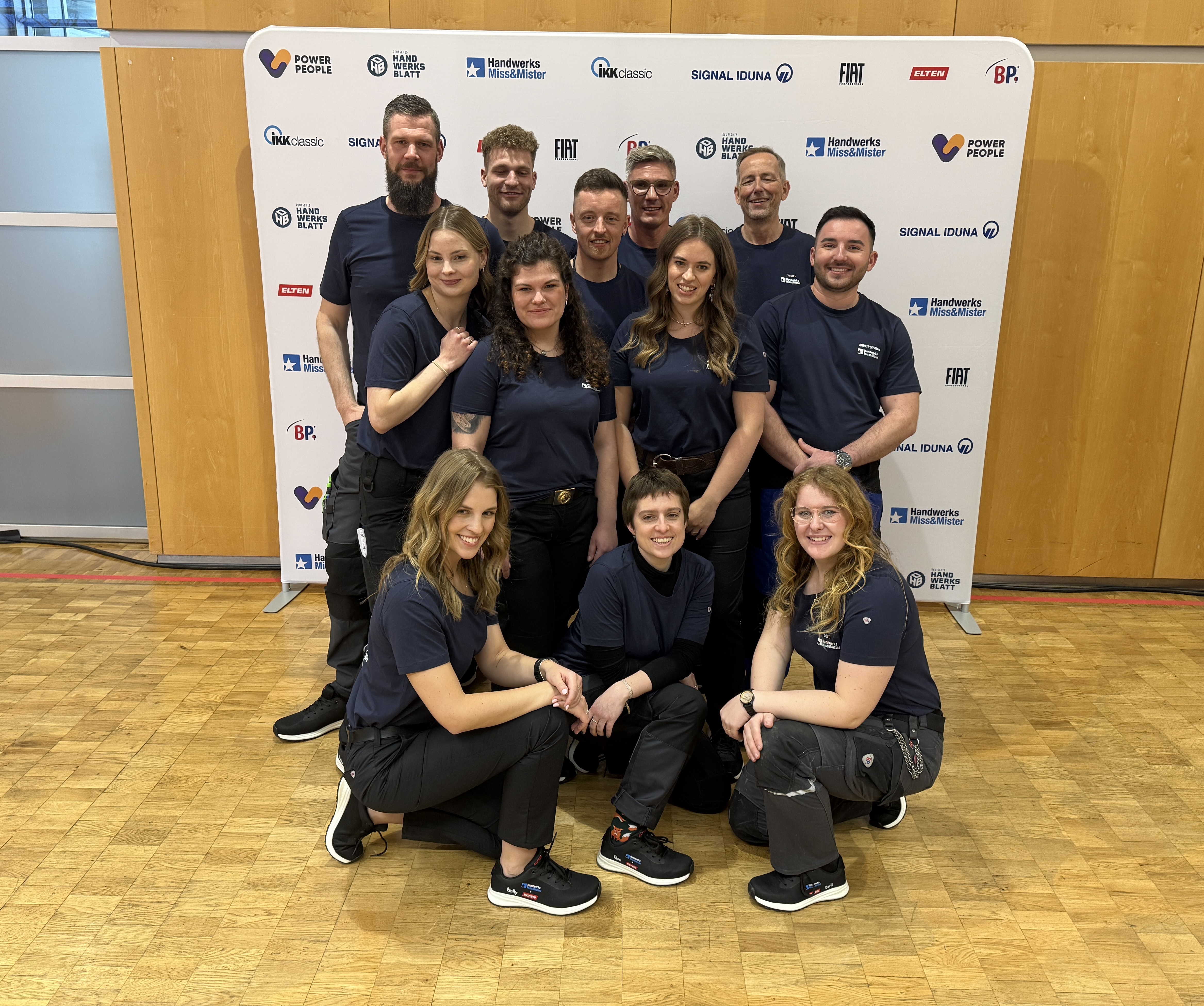 Das letzte Gruppenbild vor der Wahl zu Miss und Mister Handwerk 2026. Foto: © Wolfgang Weitzdörfer 