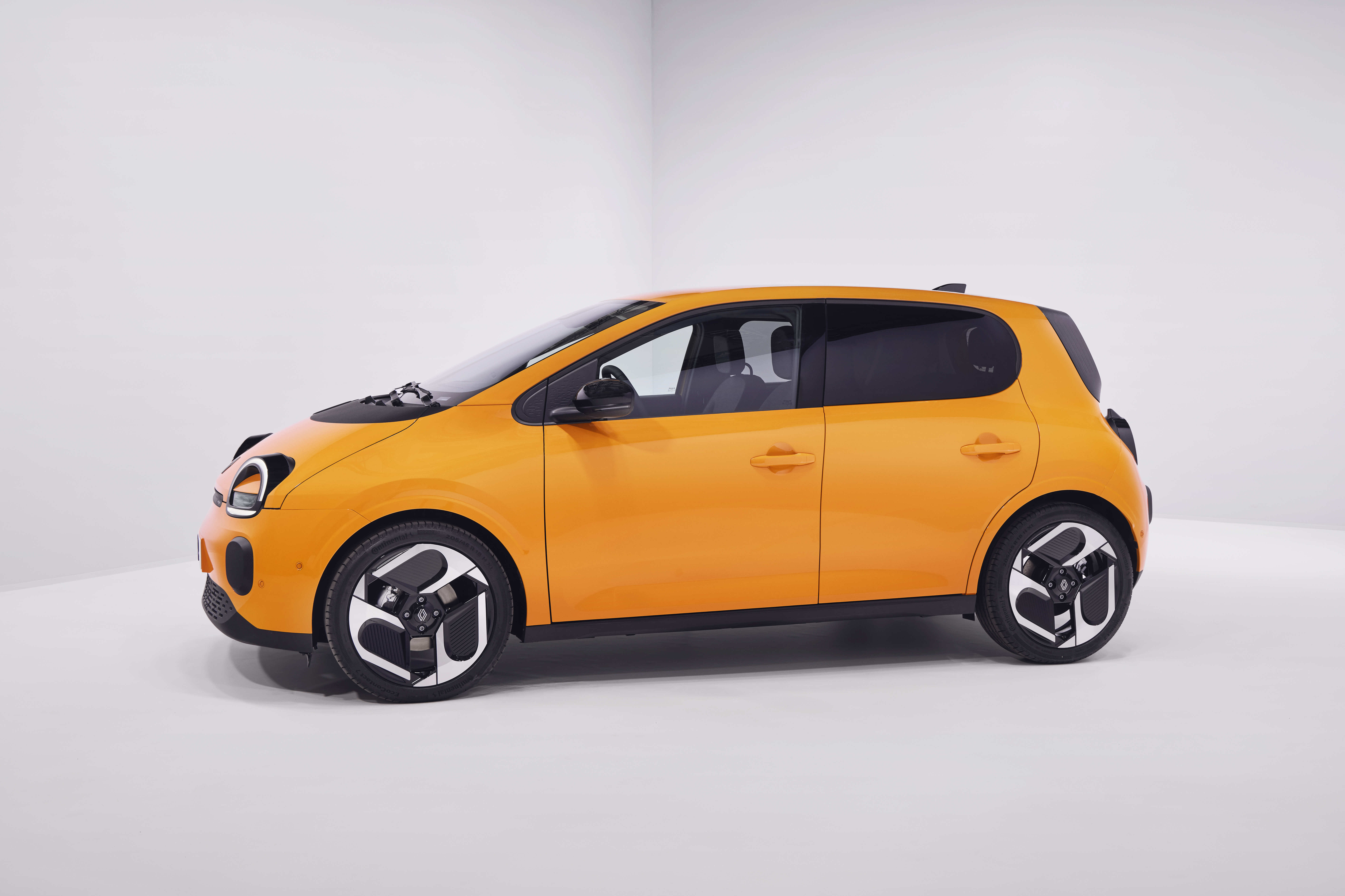 Twingo 2026: Retro-Charme mit f&uuml;nf T&uuml;ren und Platz vier Personen. Foto: © Renault