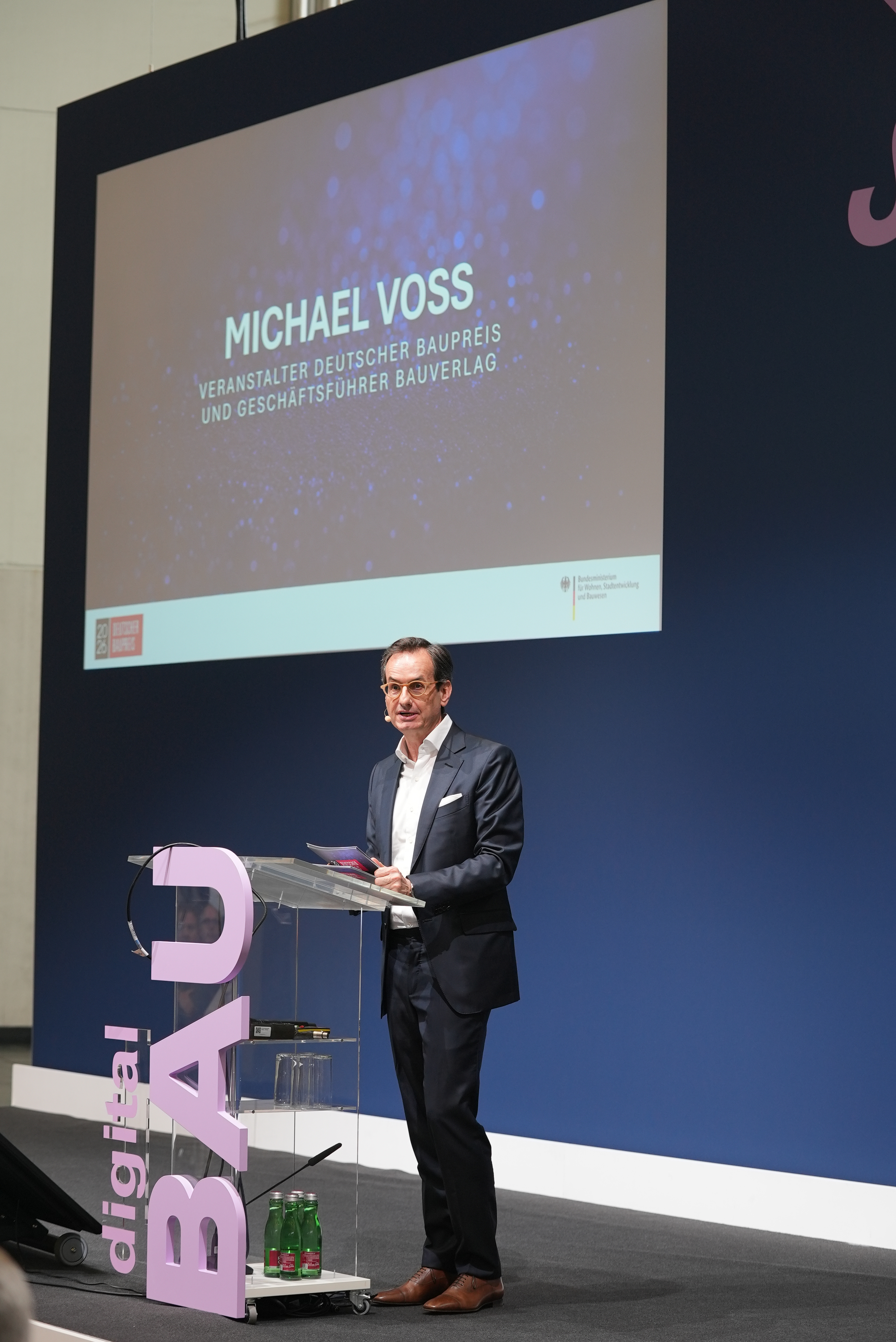 Michael Voss bei der Ansprache im Rahmen der Preisverleihung. Foto: © Bauverlag