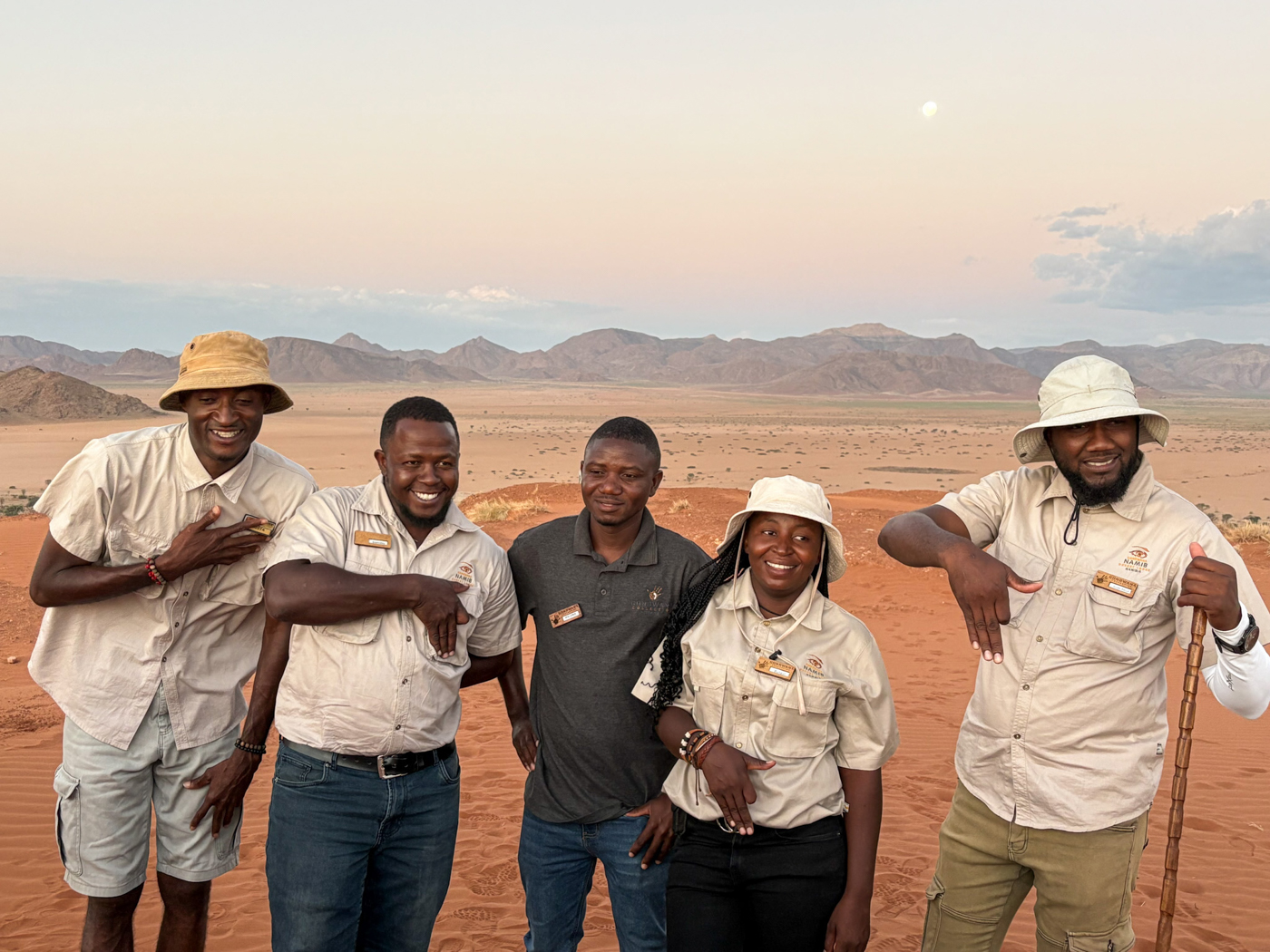 Unsere Guides verspr&uuml;hen gute Laune. Foto: © Roland Motz