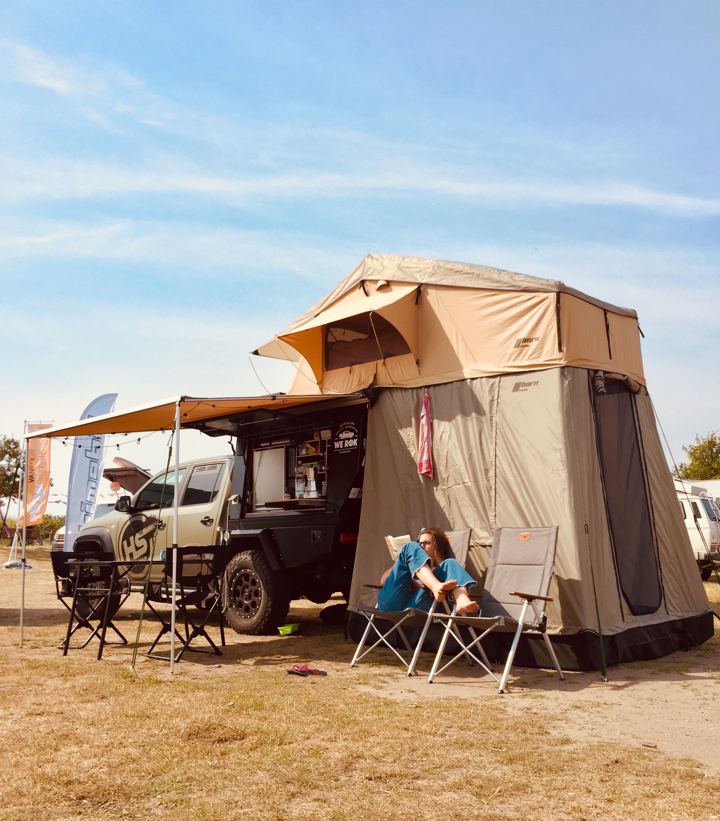 Mit dem Dachzelt von HS Offroad wird aus Ihrem Pickup ein Camper! Foto: © HS Offroad 