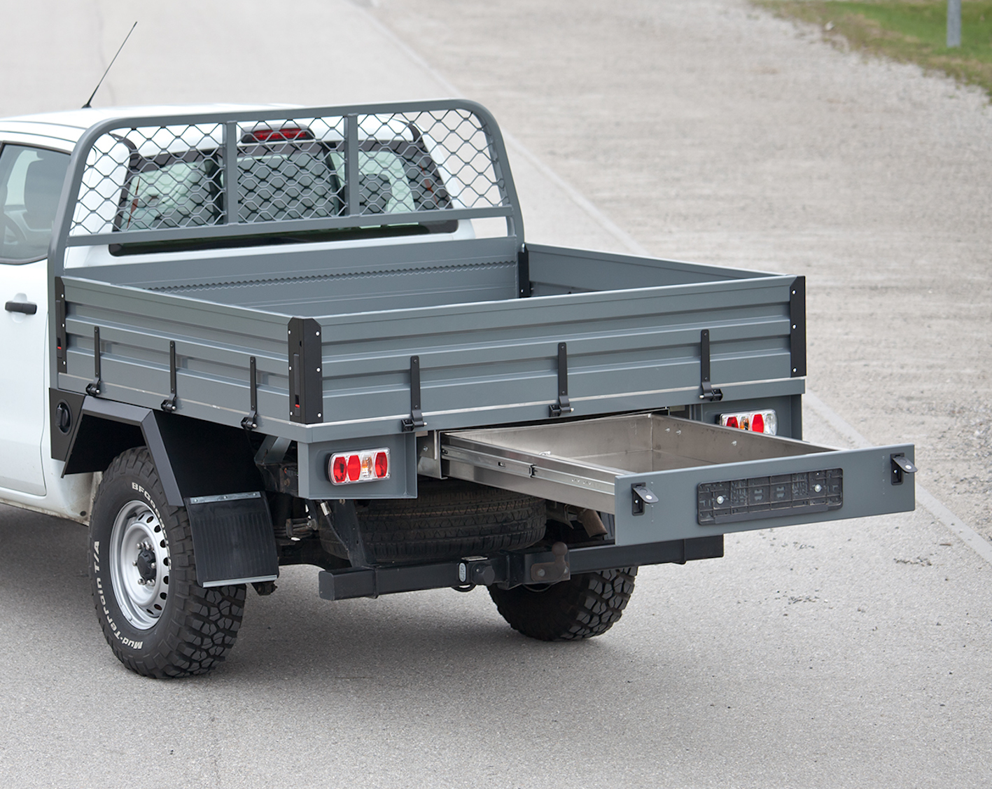 Individuell anpassbare FlatBed Ladefläche von Pepec. Foto: © Pepec