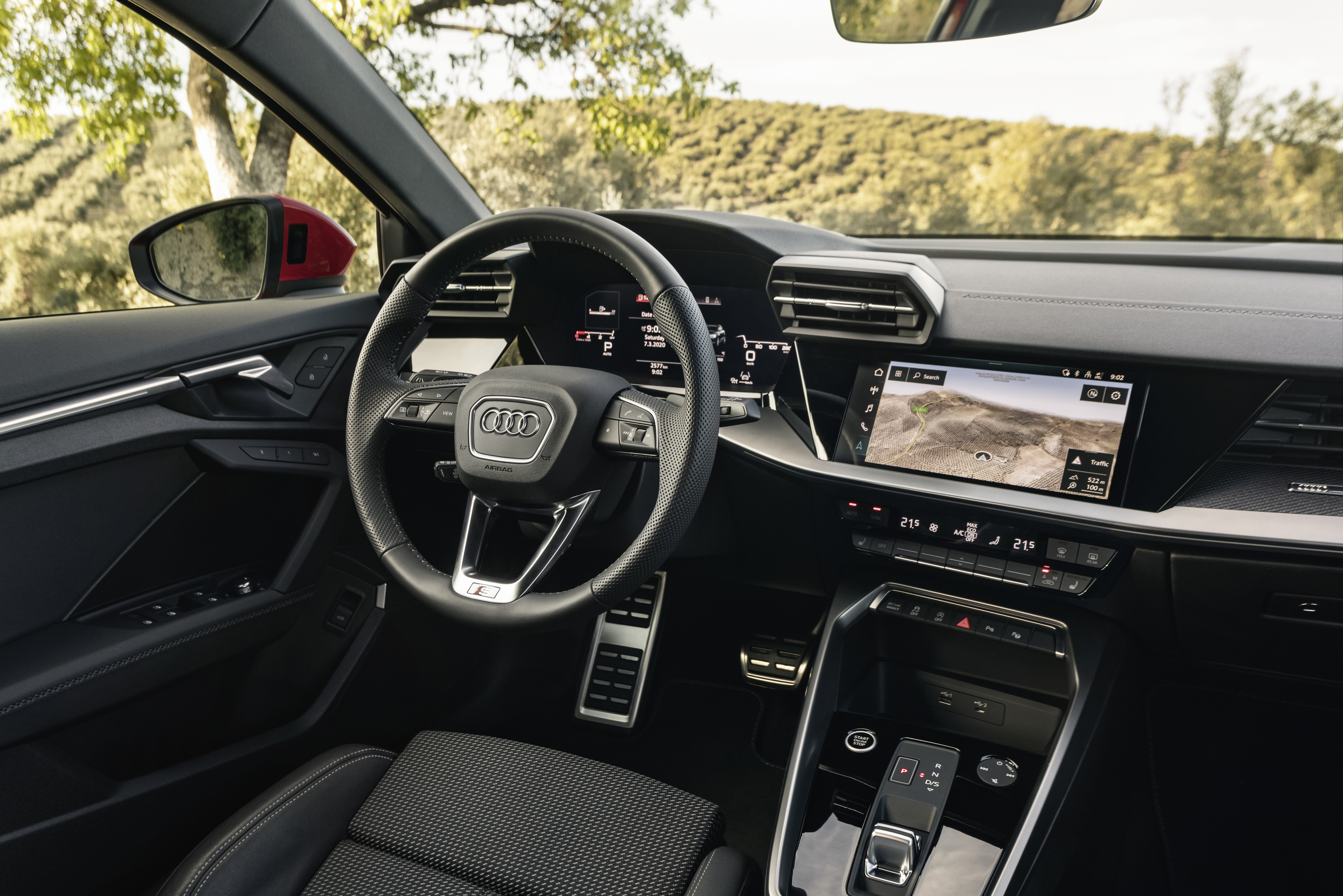 Innen ist der A3 Sportback im digitalen Zeitalter angekommen und präsentiert sich hochmodern. Foto: © Audi