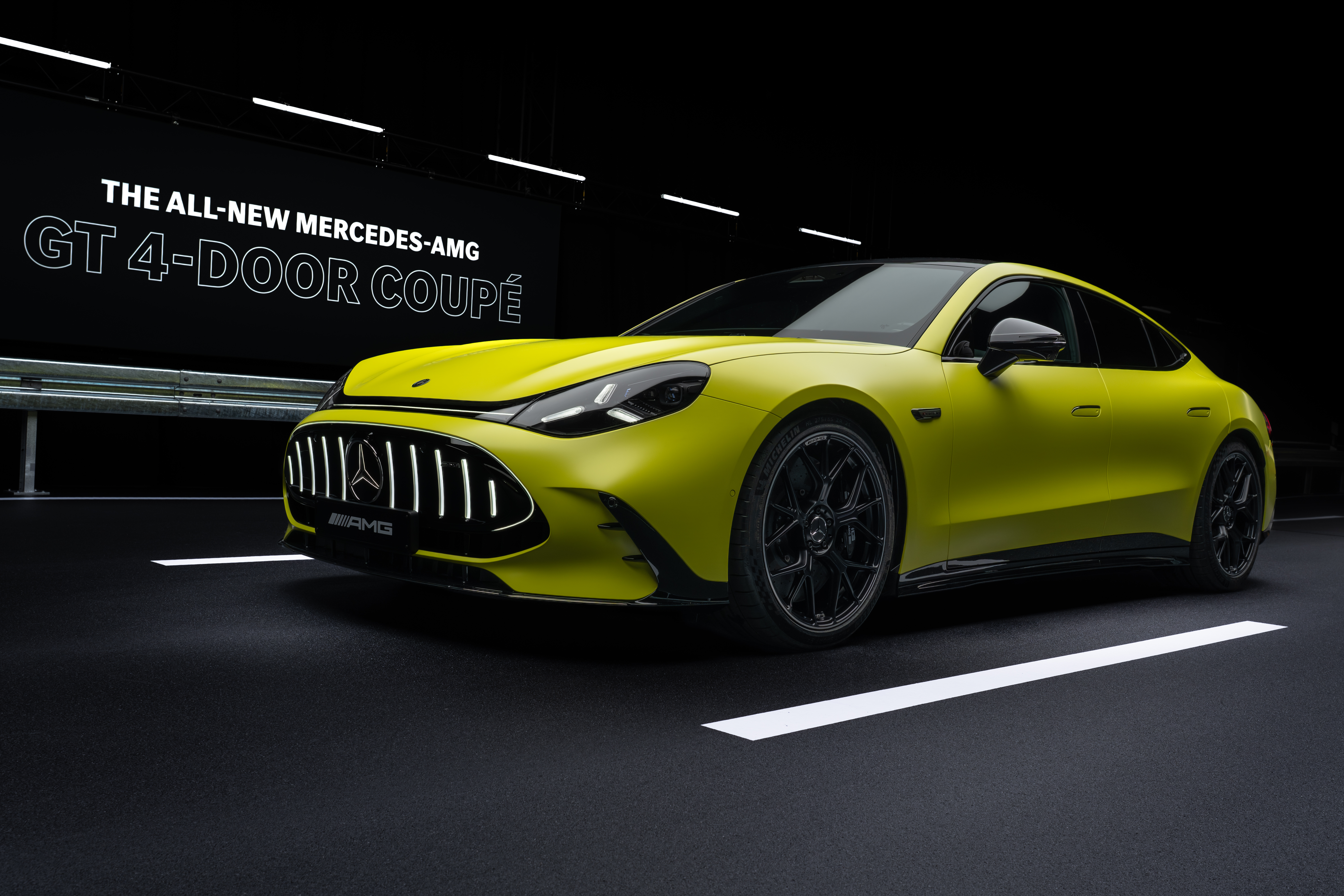 Der neue Mercedes-Benz AMG GT 4-T&uuml;rer Coup&eacute; Foto: © Mercedes-Benz