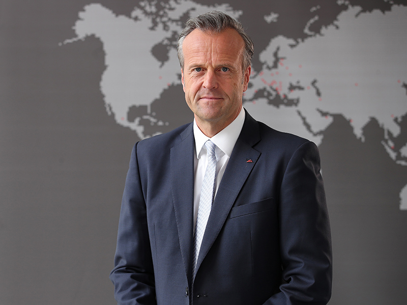 Marcus Sander, Vorsitzender der Geschäftsführung der Roto Frank Fenster- und Türtechnologie (FTT), begründet die Absage vor allem mit der derzeit nach wie vor nicht absehbaren weiteren Entwicklung des Corona-Pandemieverlaufes und den ungewissen tatsächlichen Gegebenheiten im Januar 2021. Foto: © Roto Frank