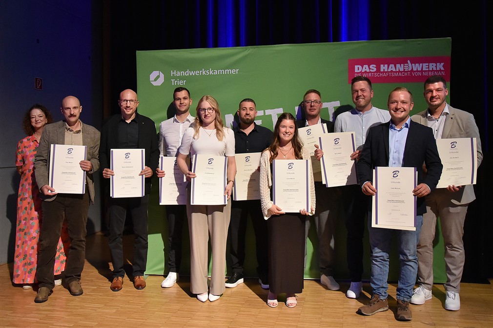 Meisterhaft: Die Pr&uuml;fungsbesten 2026 aus dem Kammerbezirk Trier. Foto: © Wolfgang Claus