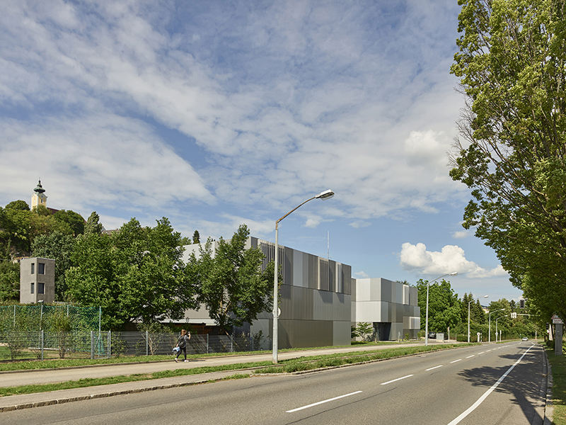1. Preis 2018: Architekt: archinauten/dworschak+mühlbachler architekten zt gmbh, A-4040 Linz. Projekt: Feuerwache Nord – Linz. Foto: © Kurt Hörbst