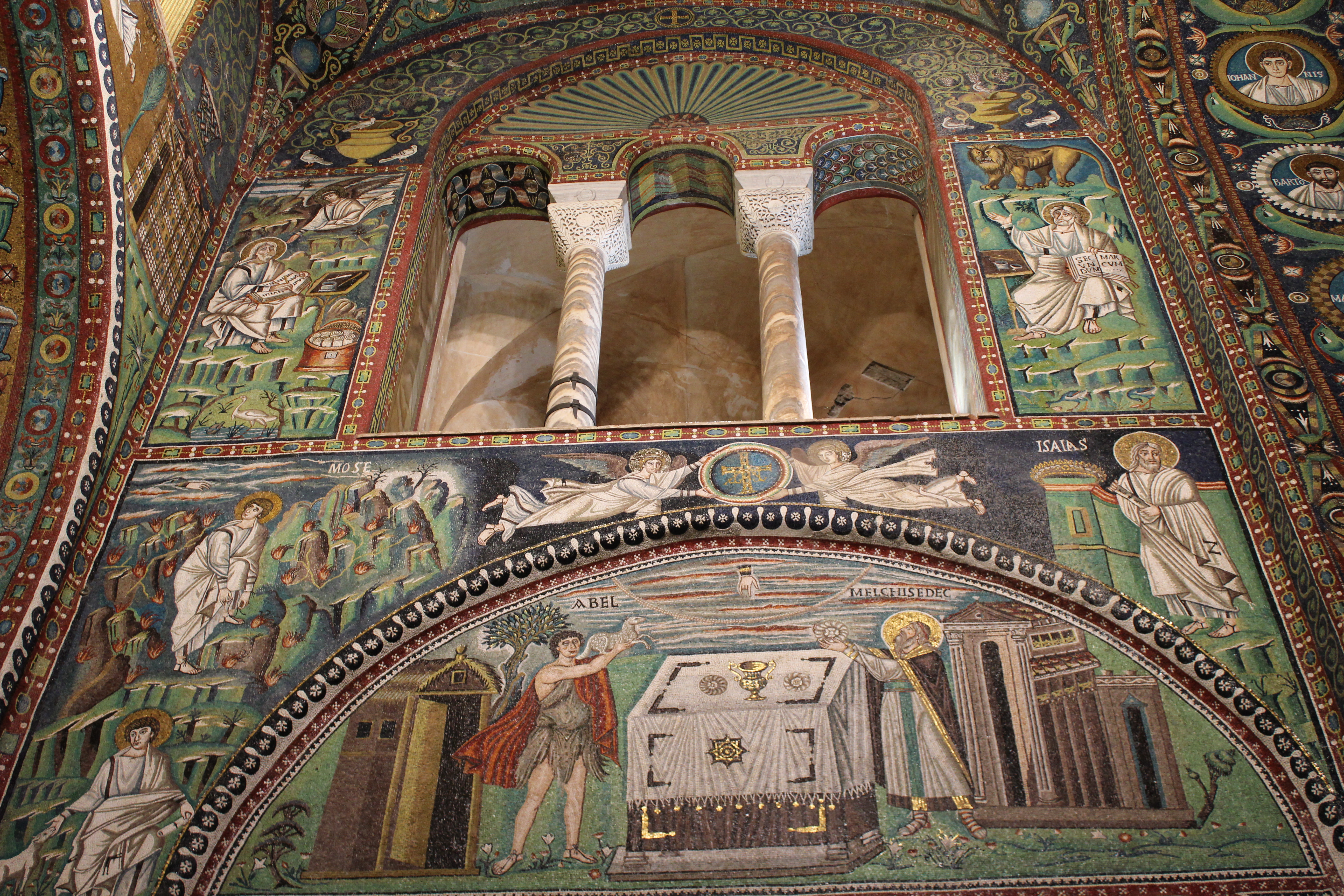 Beeindruckende Mosaik-Kunst in der Basilika San Vitale.* Foto: © 
