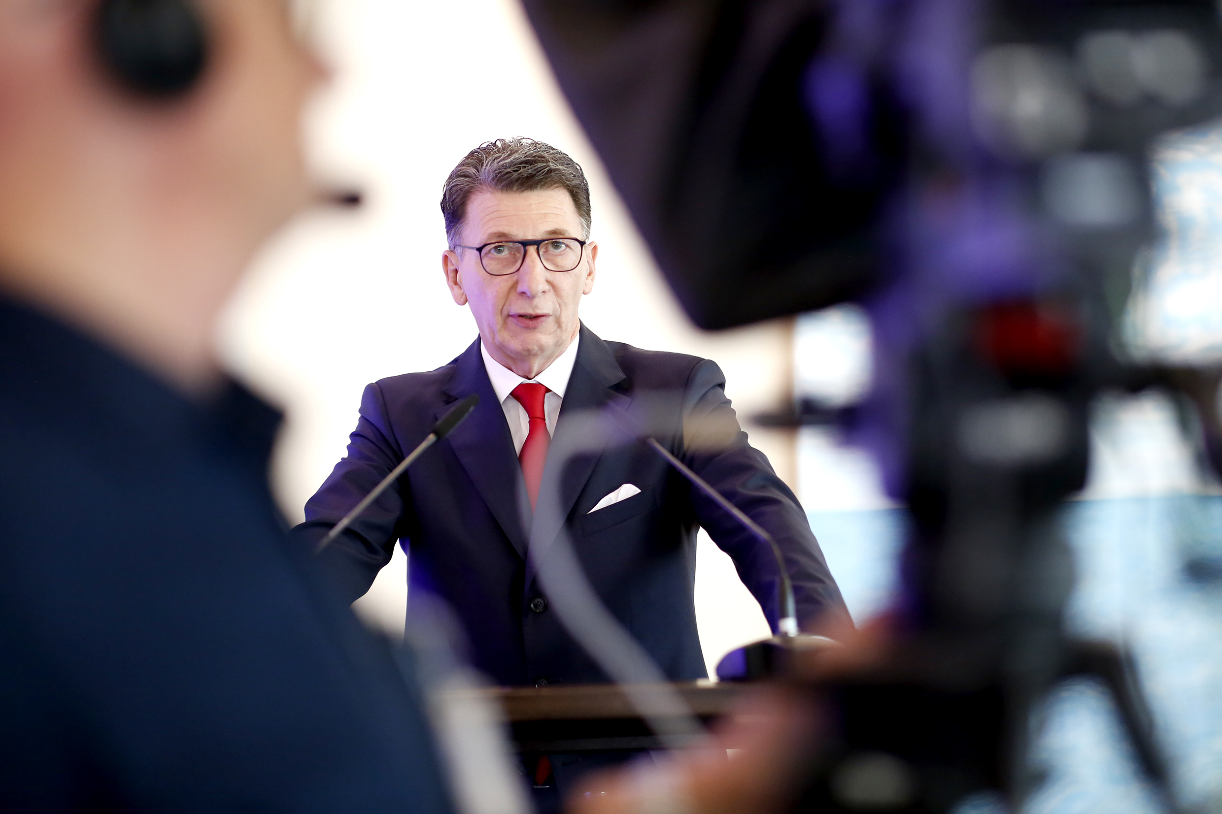 Digitale Bilanz-Pressekonferenz der SIGNAL IDUNA mit Vorstandschef Ulrich Leitermann Foto: © Benito Barajas/SIGNAL IDUNA