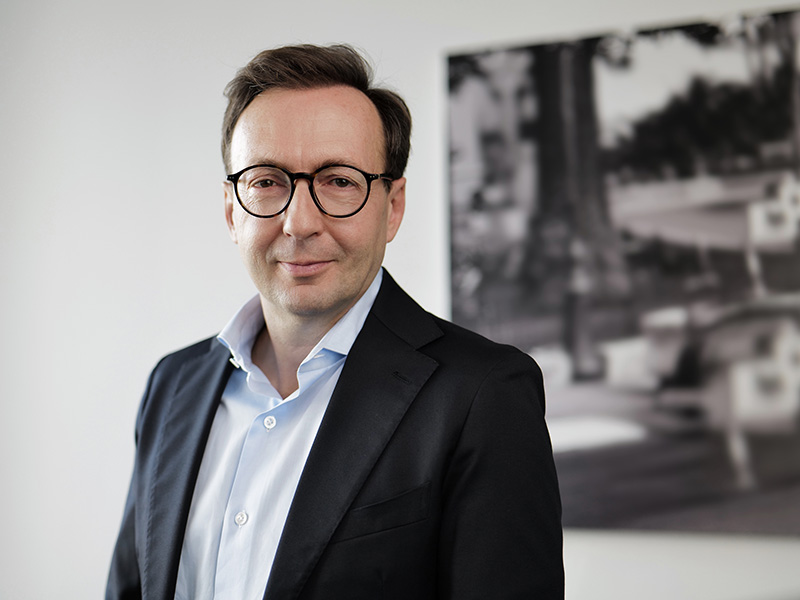 Volker B&ouml;hm von der Kanzlei Schultze & Braun agiert beim Bauelemente-Hersteller H&ouml;hbauer als vorl&auml;ufiger Insolvenzverwalter. Foto: © Schulze & Braun