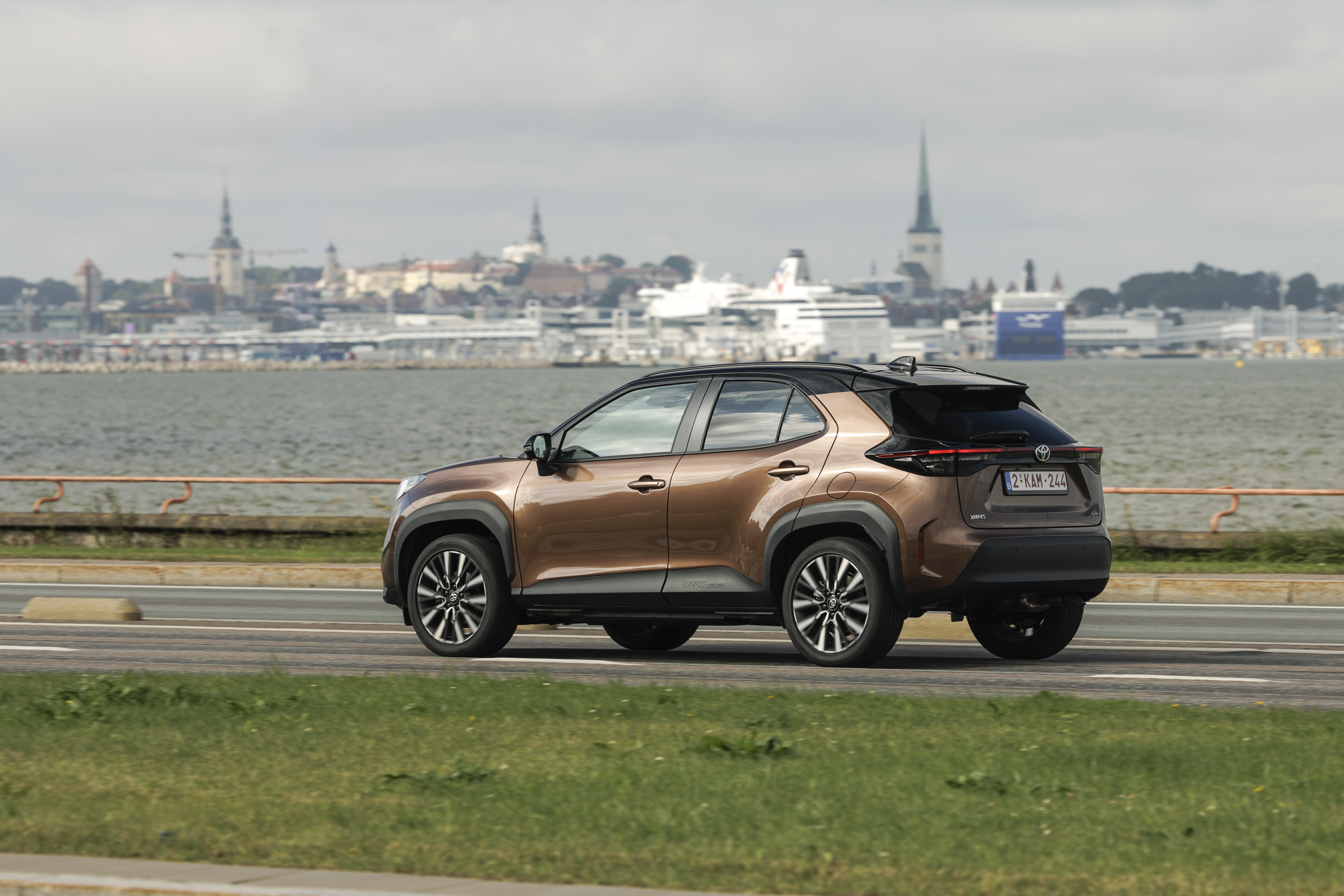 Der Einstiegspreis f&uuml;r den 116 PS starken Vollhybrid bleibt unver&auml;ndert. Foto: © Toyota