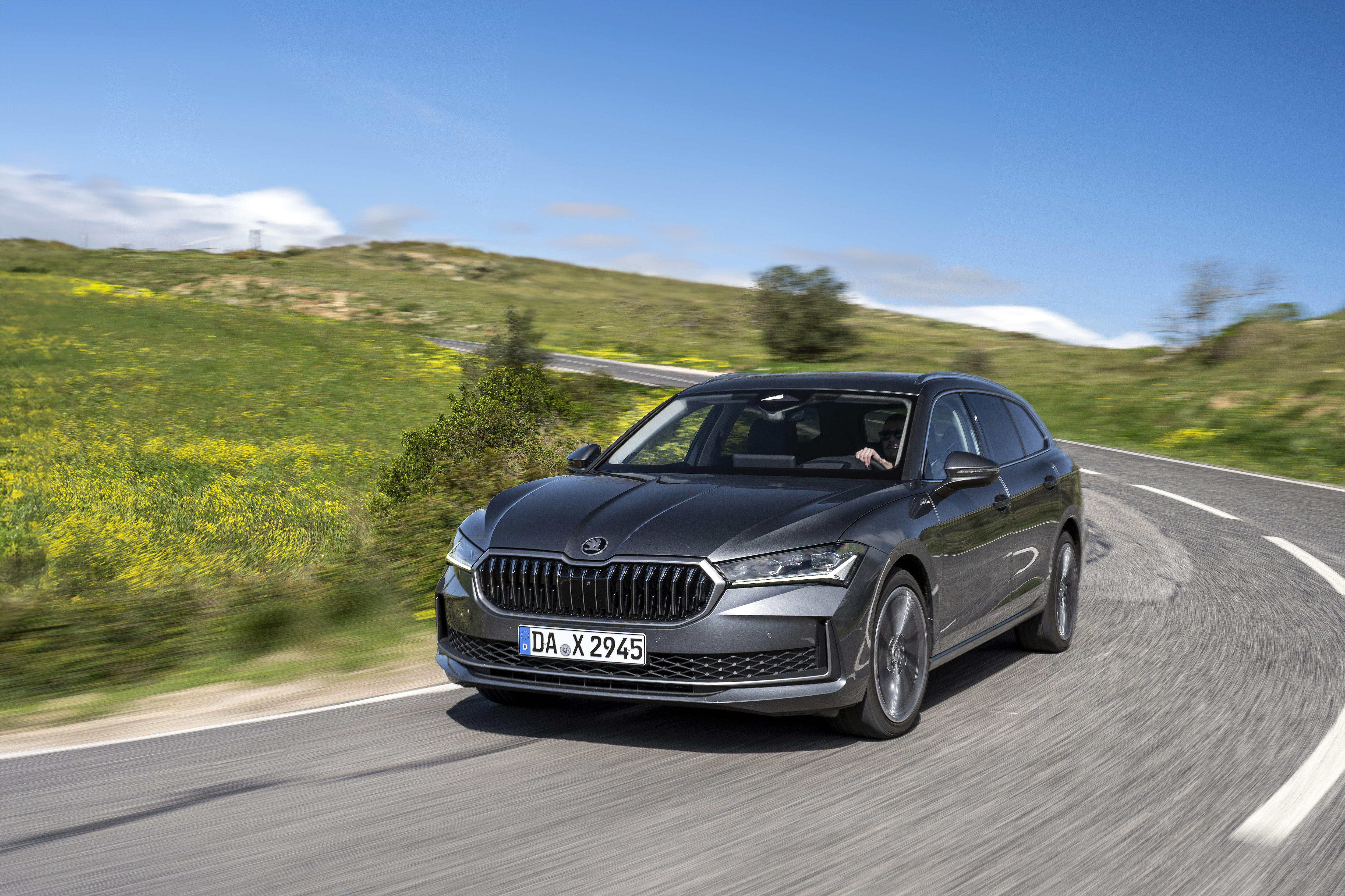 Die Basismotorisierung im Skoda Superb erh&auml;lt ebenfalls einen Mildhybrid. Foto: © Skoda