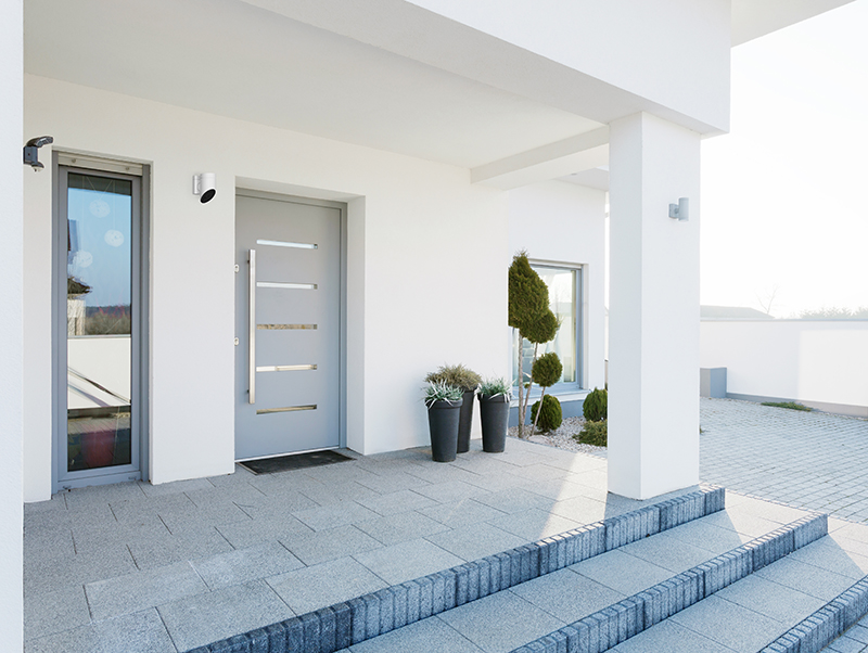 Vernetzte Lösungen für das smarte Zuhause sorgen für ein hohes Maß an Sicherheit. Foto: © Somfy
