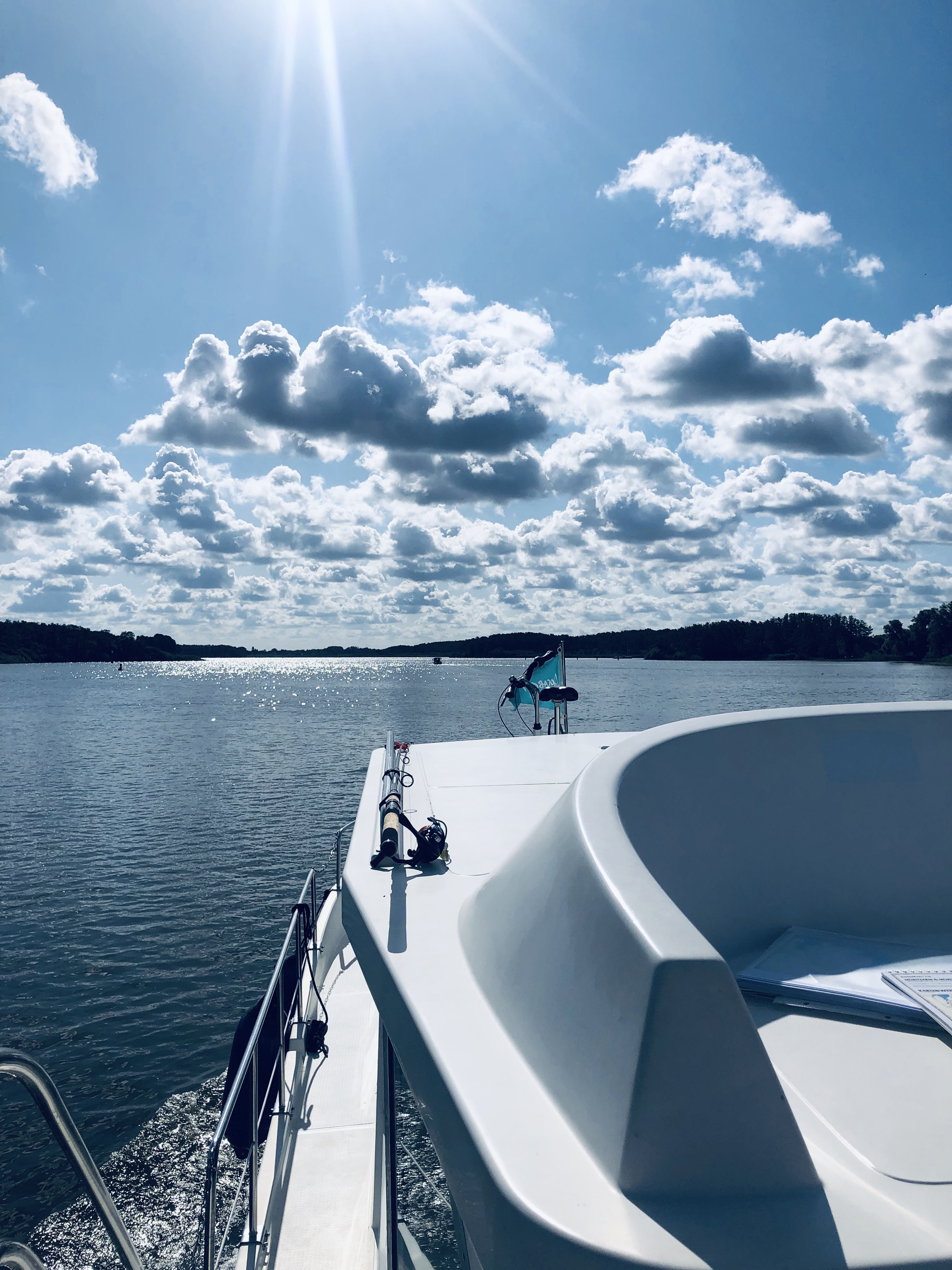 Die Mecklenburgische Seenplatte bietet einzigartige Naturschauspiele. Foto: © DHB