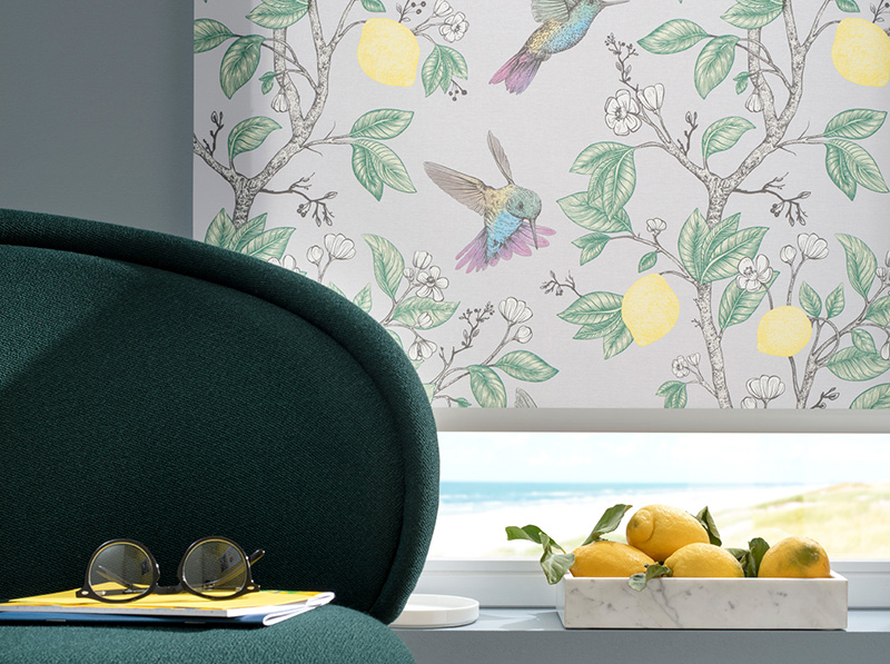 Die Kolibris wurden von Hand in aufwändiger Aquarell-Technik koloriert. Foto: © Duette