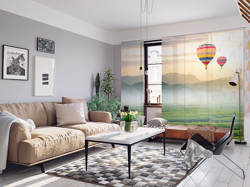 Individuell gestaltete Schiebegardinen sind ein stilvolles Gestaltungselement für Wohn- und Arbeitsräume. Foto: © La-Melle