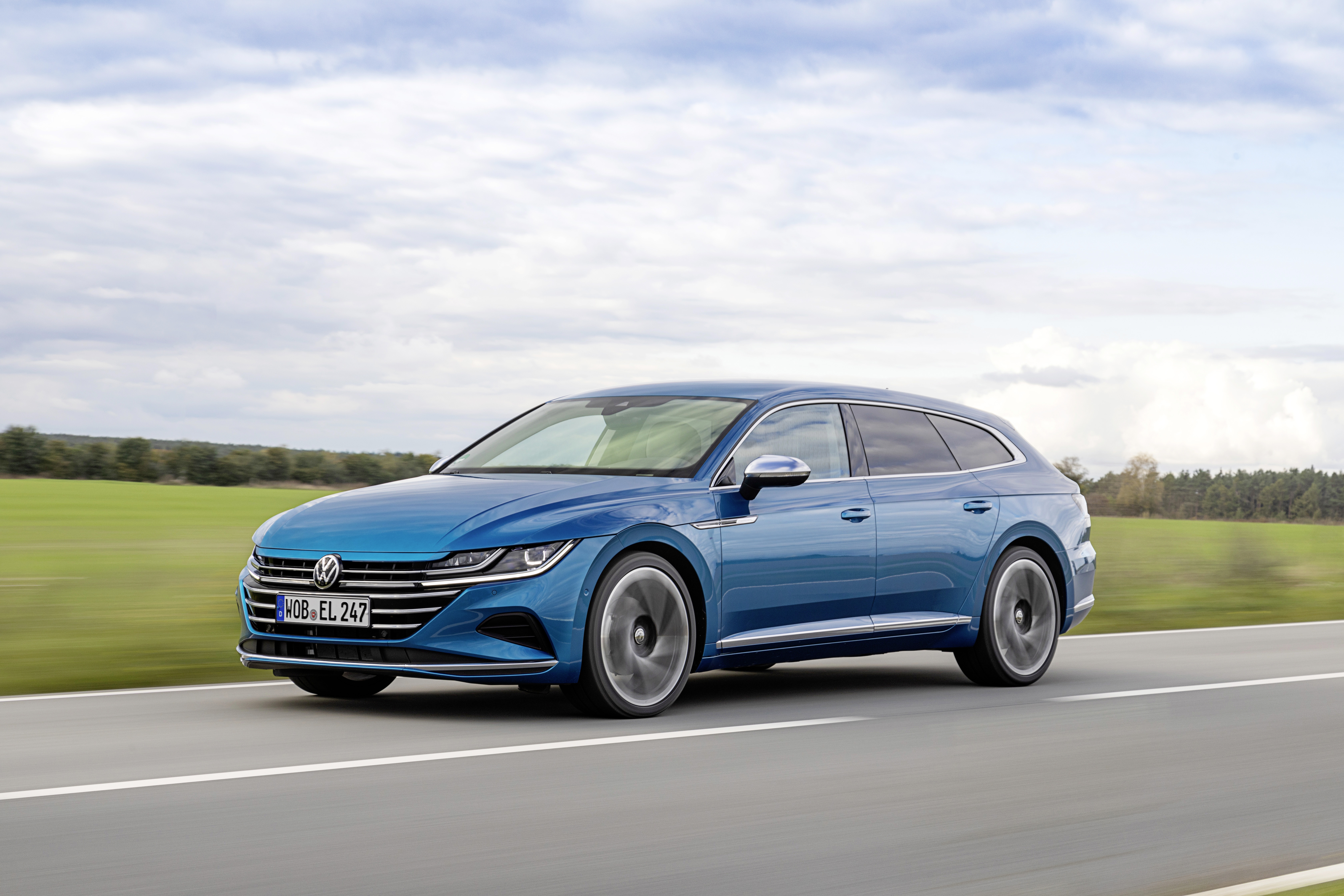 Zum ersten Mal gibt es den Arteon auch mit einem Plug-in Hybriden. Foto: © VW