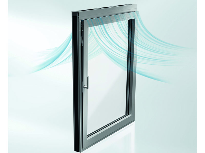 Mit dem neuen Schüco Akustikfenster AWS 90 AC.SI lässt sich in Kippstellung eine Schalldämmwirkung von 31 dB erreichen. Foto: © Schüco International KG