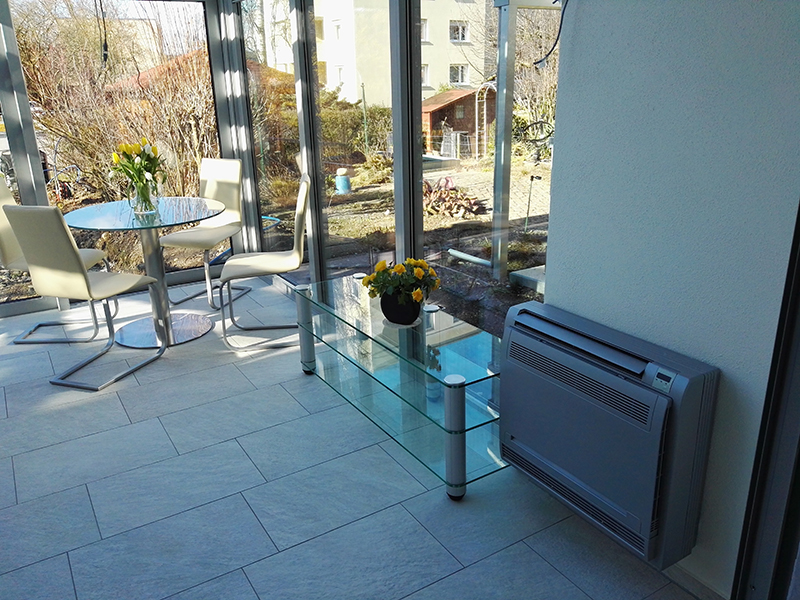 Es fügt sich optisch unauffällig in sein Umfeld ein. Foto: © Diamant