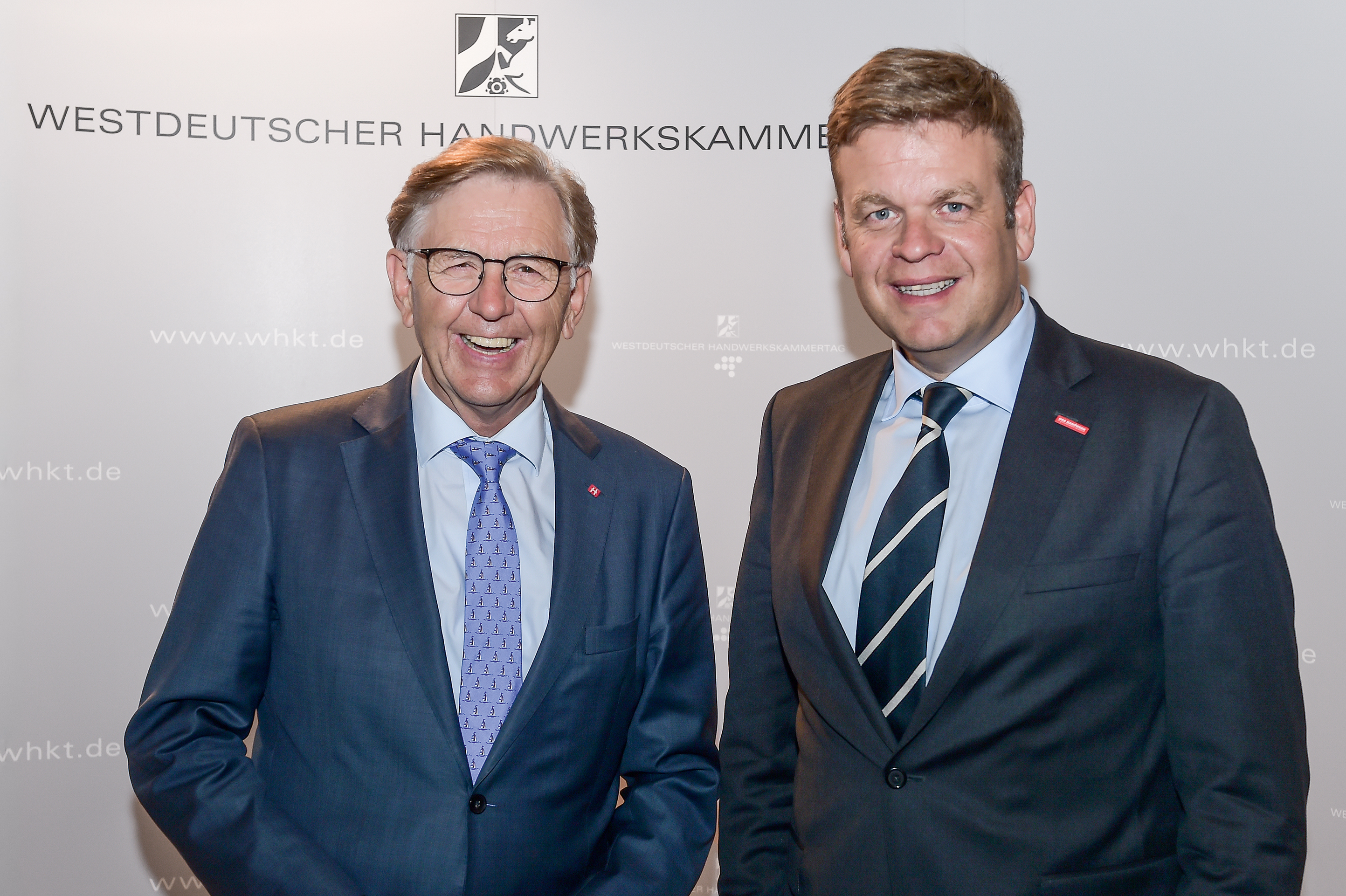 Hans Hund (l.) und Matthias Heidmeier engagieren sich gemeinsam für die Förderung des Ehrenamts. Foto: © WHKT