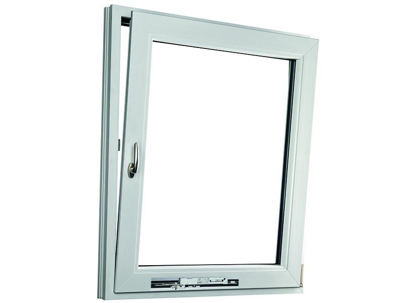 Vor dem Nachhausekommen für frische Luft im Eigenheim sorgen – der smart-home-kompatible E-Beschlag macht’s möglich. Foto: © Maco