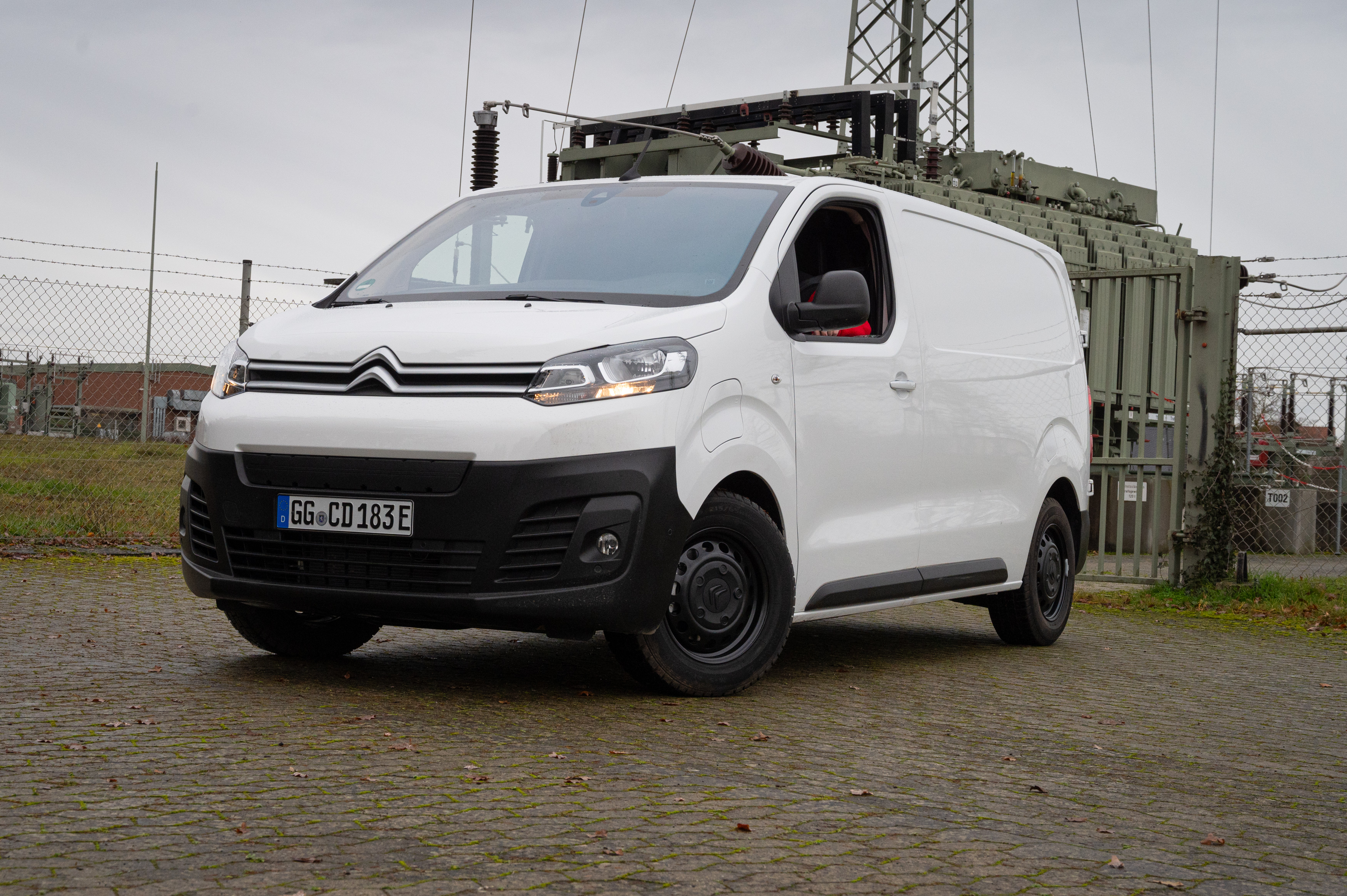 Den Citroën e-Jumpy gibt es in zwei Batterieversionen. Foto: © Martin Bärtges