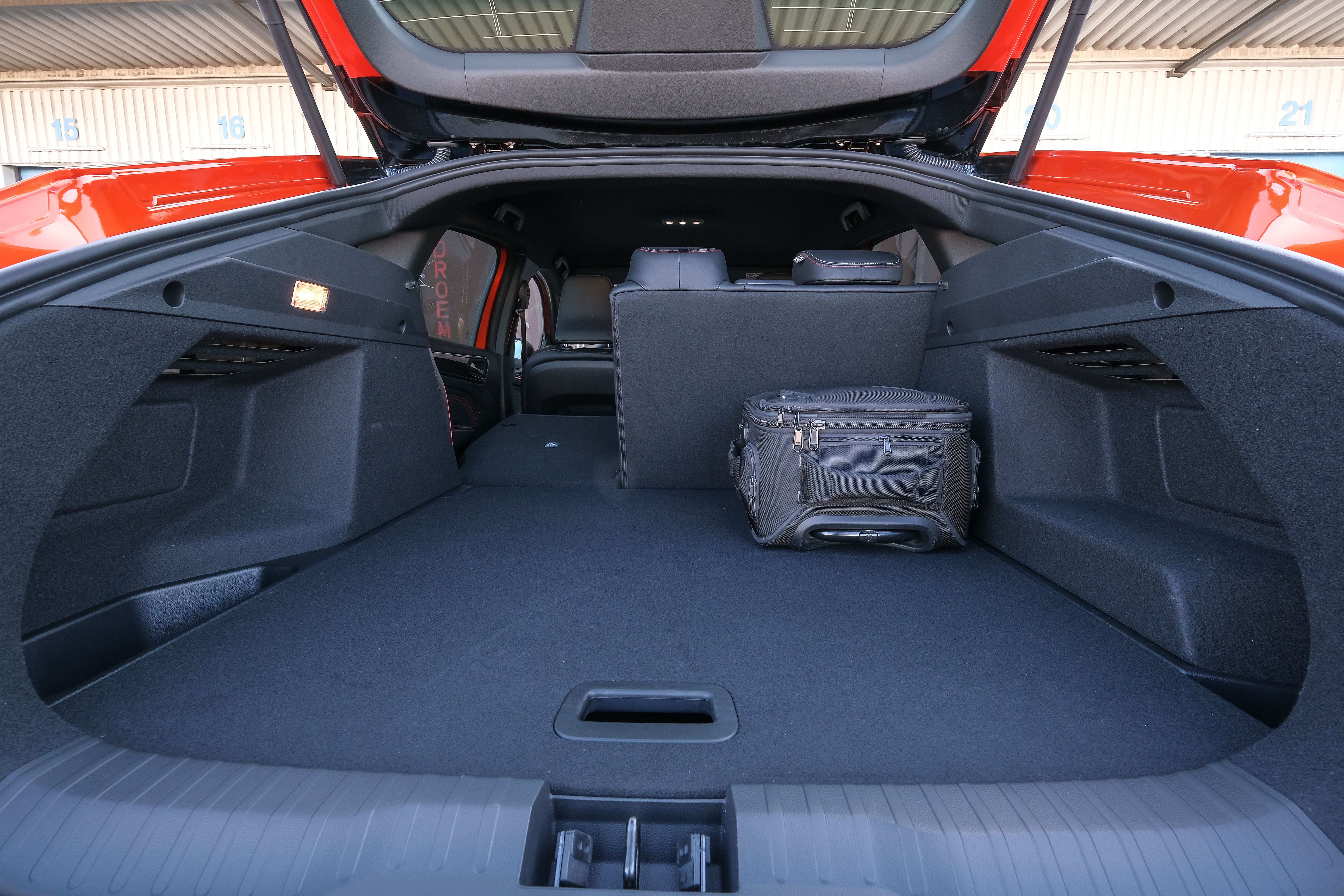 Der neue Renault Arkana bietet bis 1.296 Liter Stauraum. Foto: © Renault