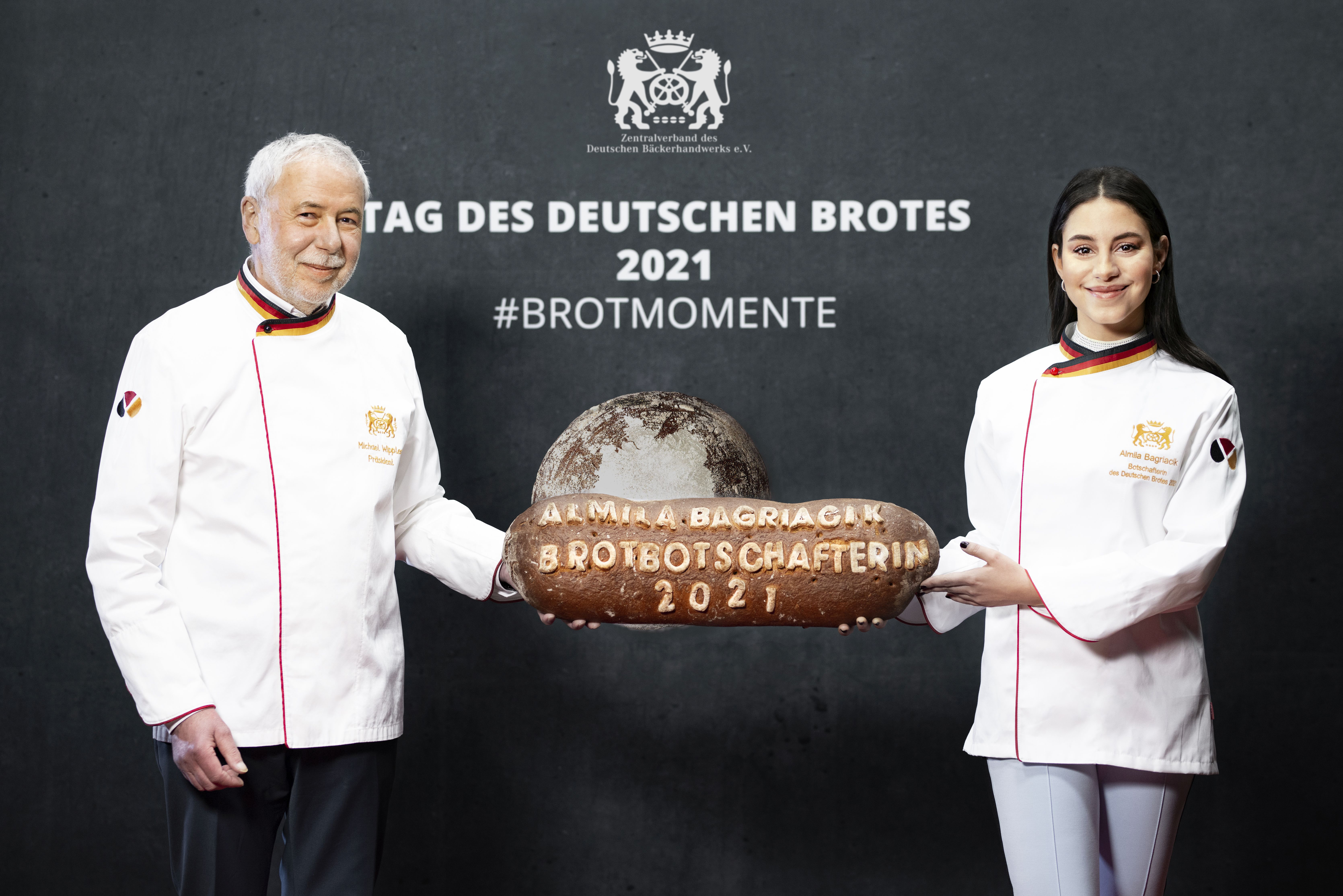 Schauspielerin Almila Bagriacik war 2021 Brotbotschafterin. Foto: © Werbegemeinschaft des Deutschen Bäckerhandwerks / Philipp Bernhardt