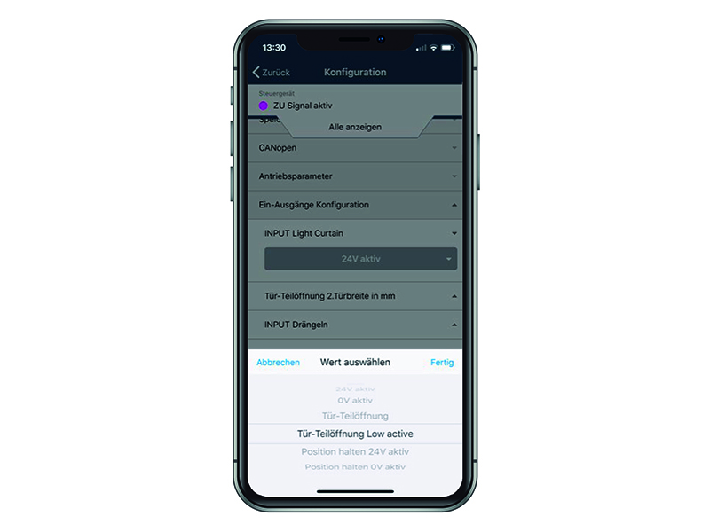 Funktionsvielfalt und Sonderfunktionen lassen sich über die App im Detail einstellen. Foto: © Meiller Funktionsvielfalt und Sonderfunktionen lassen sich über die App im Detail einstellen. Foto: © Meiller