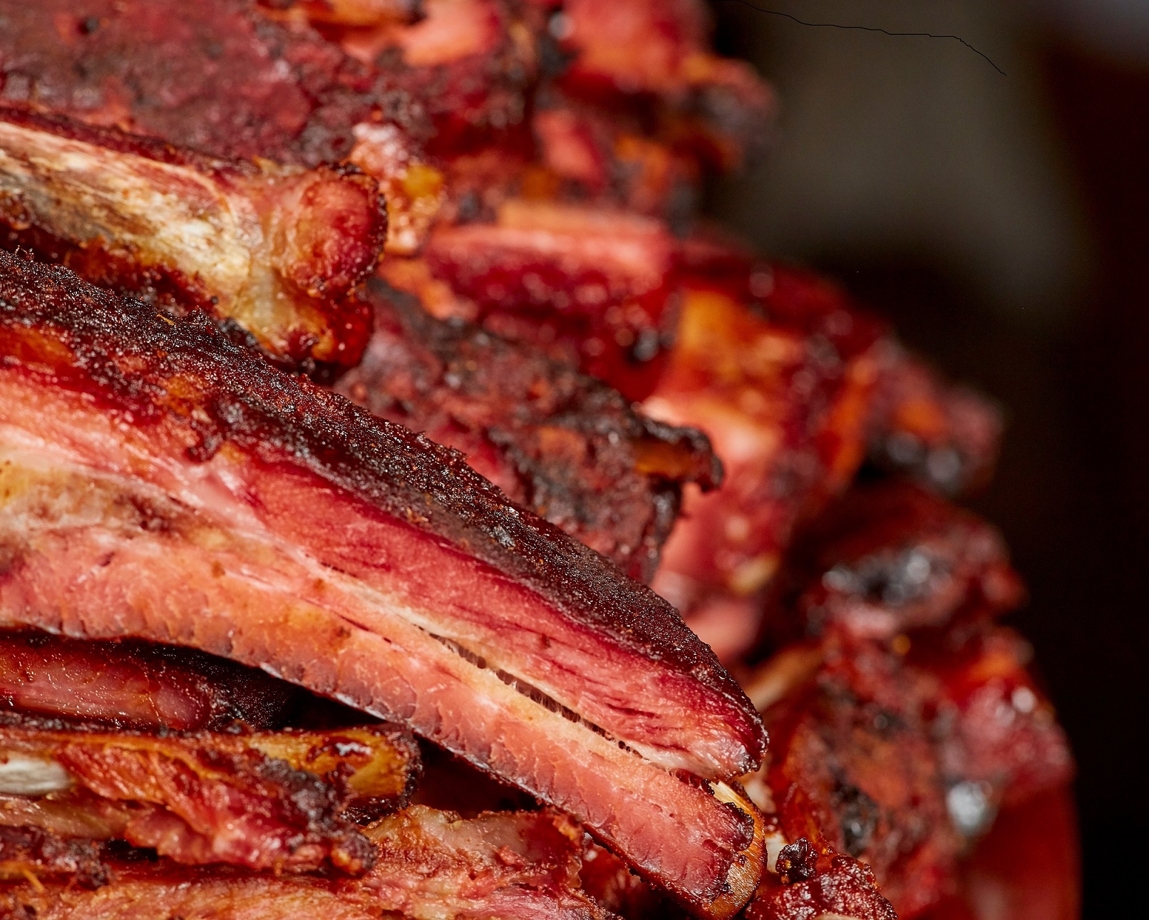 Typisch Barbecue: lecker zubereitete Rippchen. Foto: © Tyler Darden