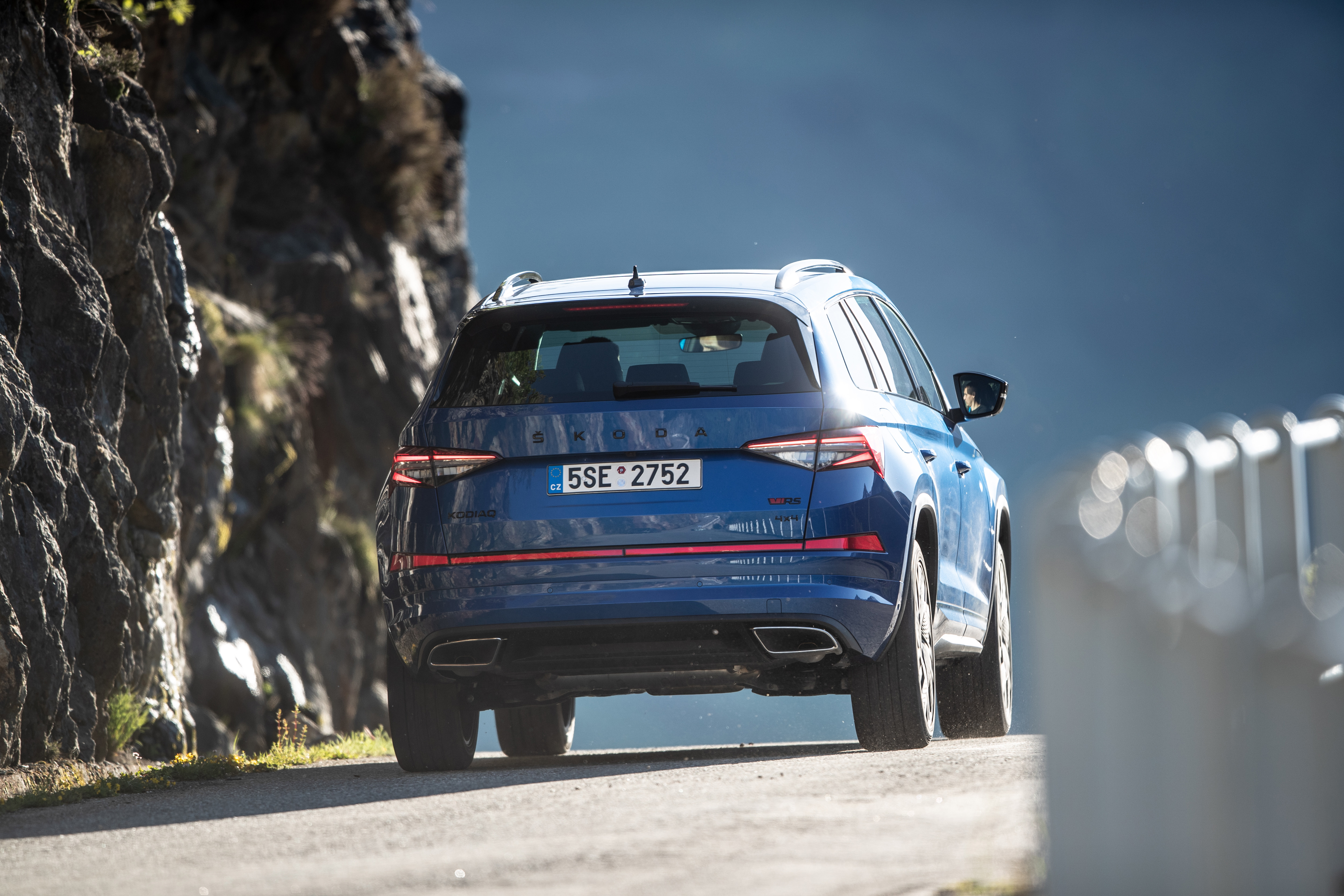 Der bisher eingesetzte Diesel wurde beim Kodiaq RS gegen einen kräftigen Benziner getauscht. Foto: © Skoda