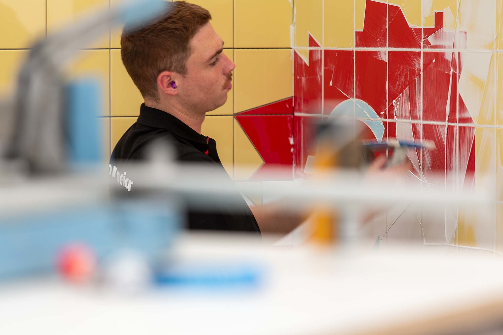 Fliesenleger Yannic Schlachter Foto: © WorldSkills Germany/Frank Erpinar