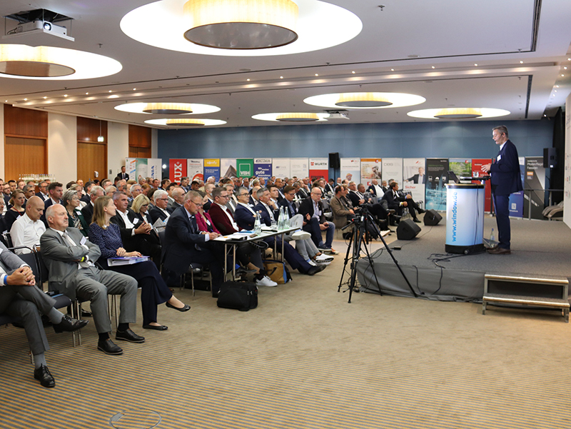 250 Teilnehmerinnen und Teilnehmer kamen ins Radisson Blu Hotel im Berliner Stadtzentrum. Damit war die die VFF-Jahrestagung voll ausgebucht. Foto: © Vössing
