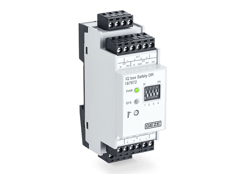 Mit der IQ box Safety bringt Geze eine TÜV-geprüfte Lösung für die Schließkantenabsicherung kraftbetätigter Fenster bis Schutzklasse 4 auf den Markt. Foto: © Geze GmbH