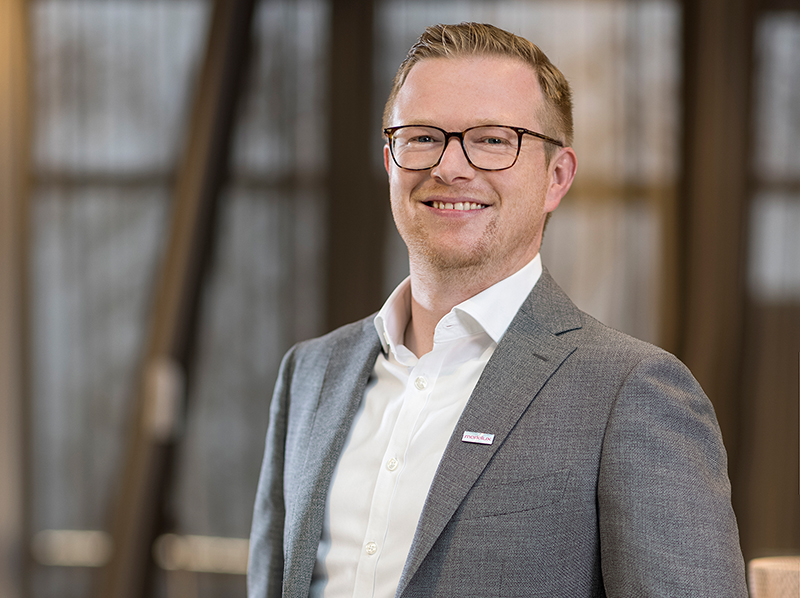 Jan Kattenbeck: Wendet sich ein Endkunde mit einer konkreten Vorstellung an uns, wie eine Markise aussehen soll, dann erleichtert das natürlich das Beratungsgespräch und es gibt auch dem Käufer ein sicheres Gefühl. Foto: © Markilux