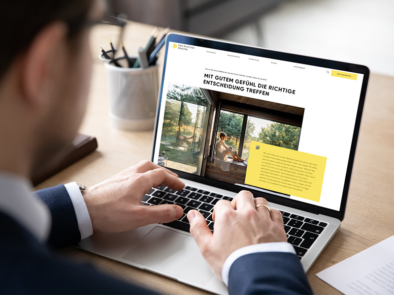 Auf DAS-RICHTIGE-FENSTER.de können sich private und gewerbliche Bauherren ausführlich über alle Aspekte rund um die Themen Fenster, Glas und Profil informieren, damit sie anschließend mit einem guten Gefühl die richtige Kaufentscheidung treffen. Foto: © Veka / Semco