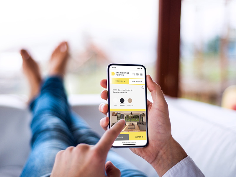 Der Fenster-Inspirator führt die Nutzer in acht Schritten intuitiv durch tageslichtdurchflutete Wohn- und Arbeitswelten und im Anschluss zu einem auf der Plattform gelisteten Fensterfachbetrieb. Foto: © Veka / Semco