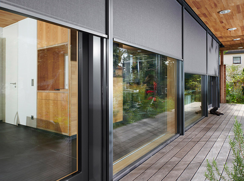 Der richtige Sonnenschutz sorgt auch im Sommer für kühle Temperaturen. Foto: © Unilux / VFF