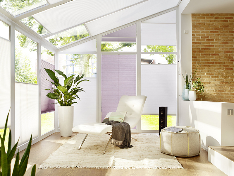 Pur und stylish wirkt die Kombination in hellem Violett und Weiss. Foto: © Duette