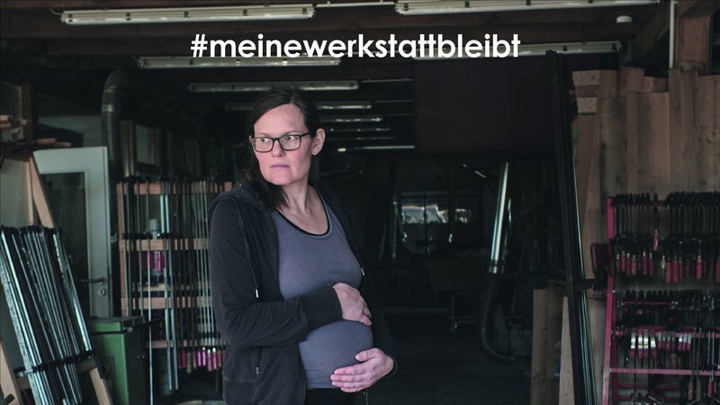 Während ihrer Schwangerschaft im Jahr 2021 startete Johanna Röh die Petition #meinewerkstattbleibt Foto: © juergenpfriedrich